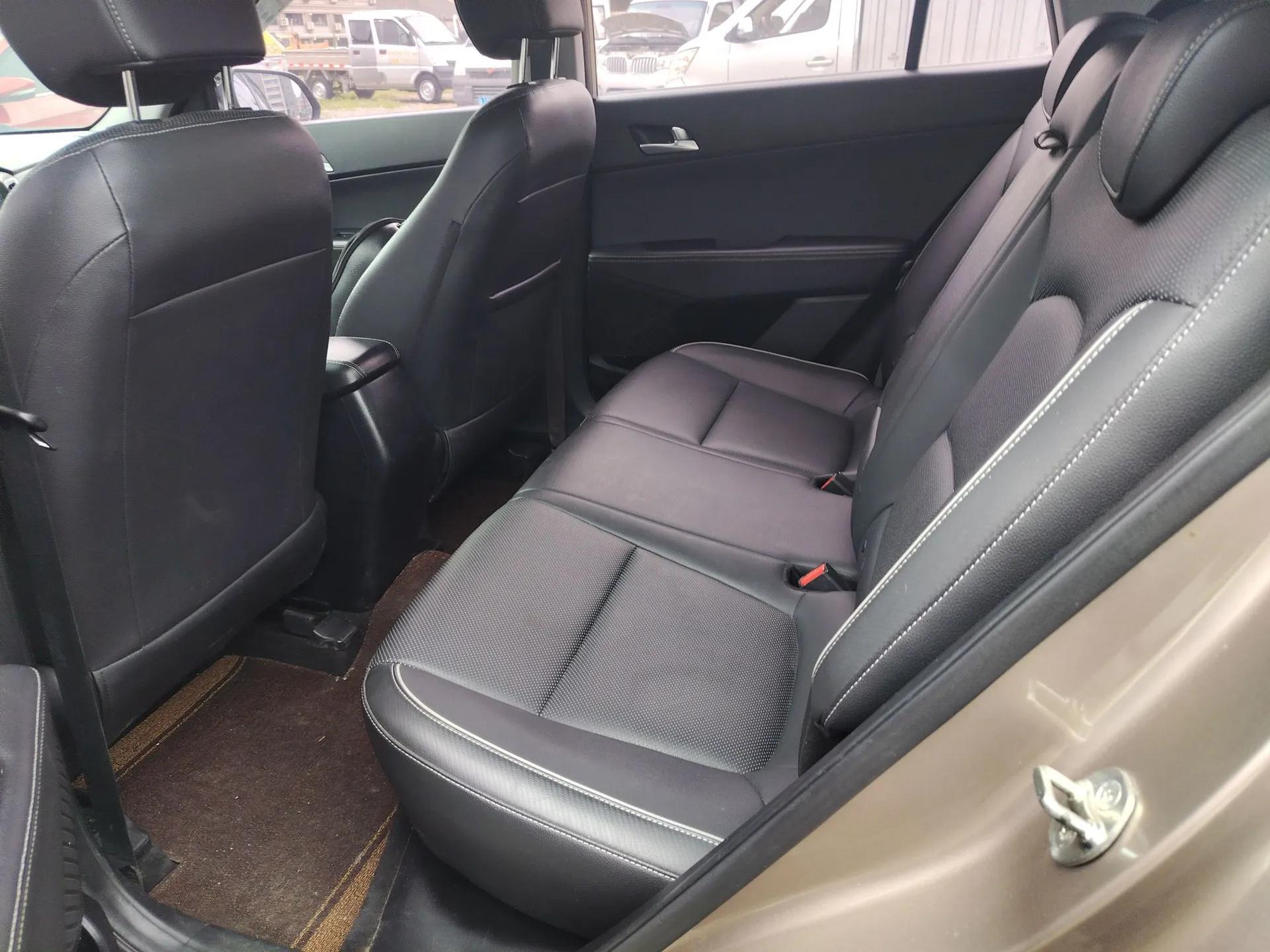 Hyundai ix25 2017 1.6L Automatic Smart Version — миниатюра 20