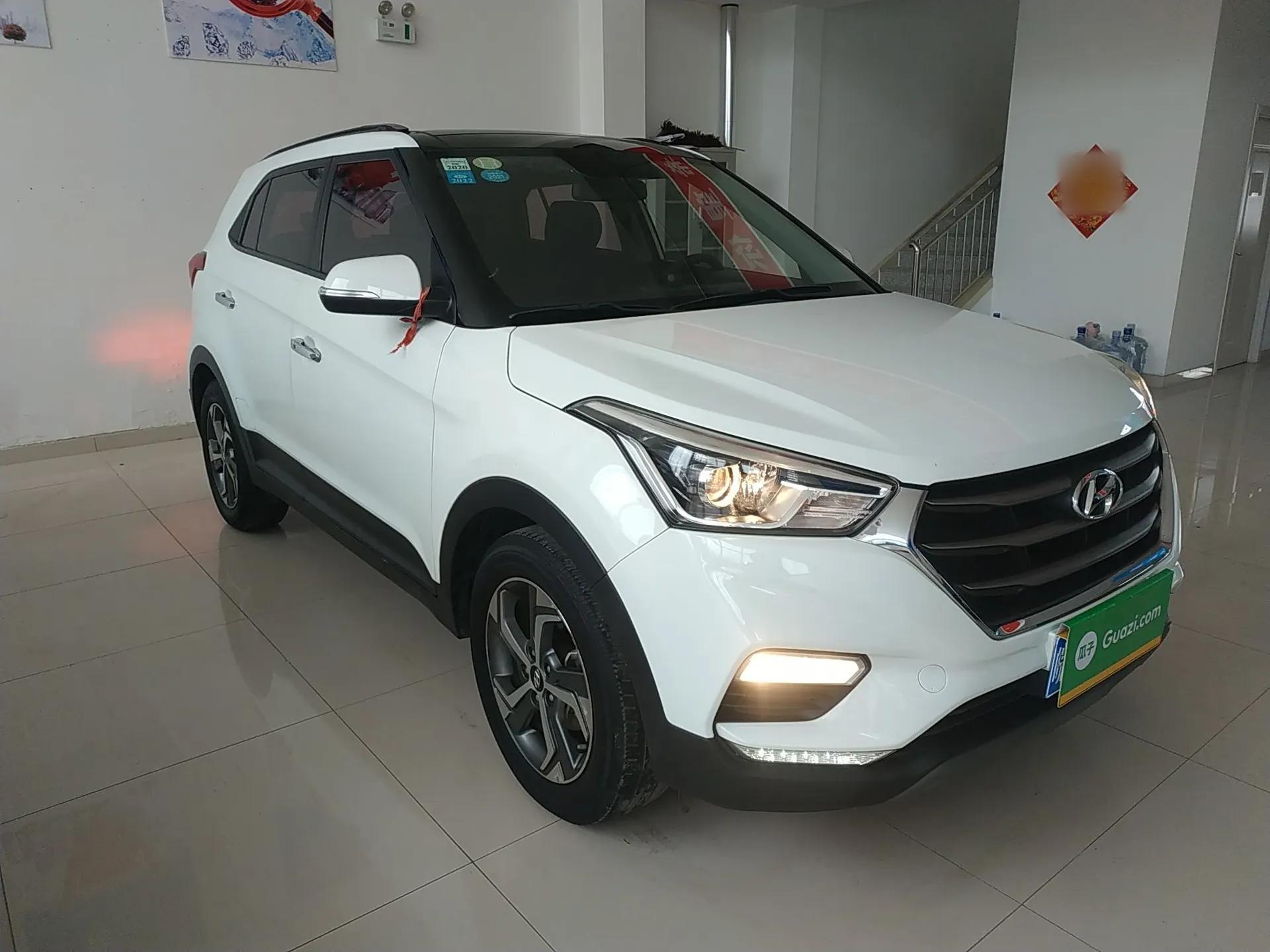 Hyundai ix25 2017 1.6L Automatic Smart Version — миниатюра 3