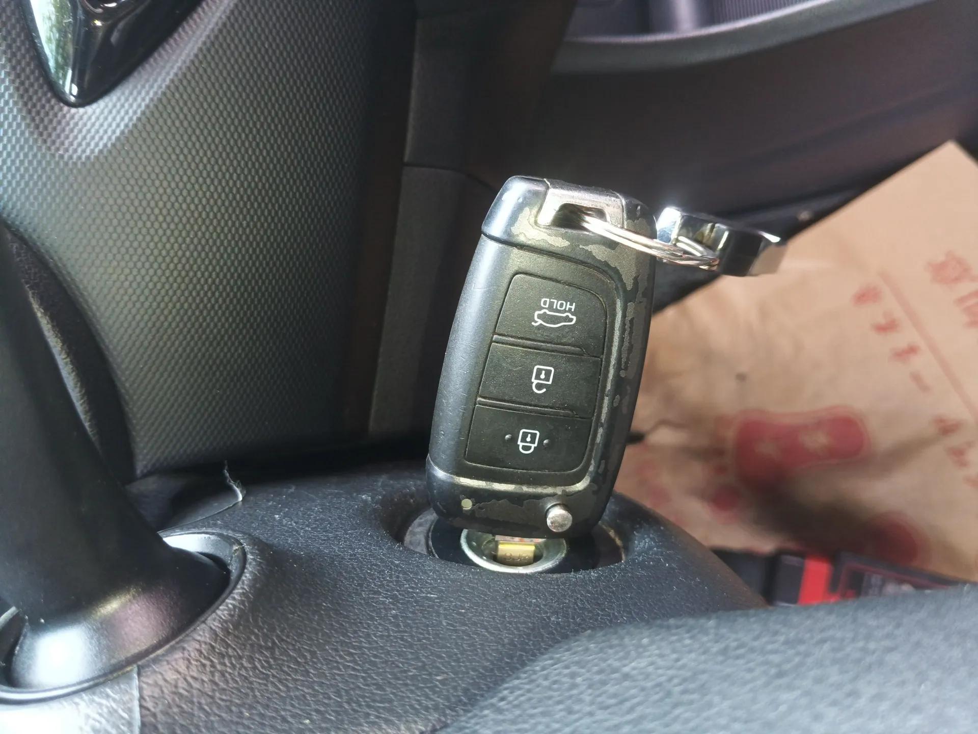 Hyundai Celesta 2018 1.6L Automatic GL Enjoyment Version China V Standard — миниатюра 23