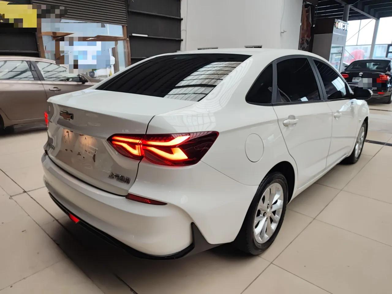 Chevrolet Monza 2023 1.5L Dual-Clutch Enjoyment Edition — миниатюра 4