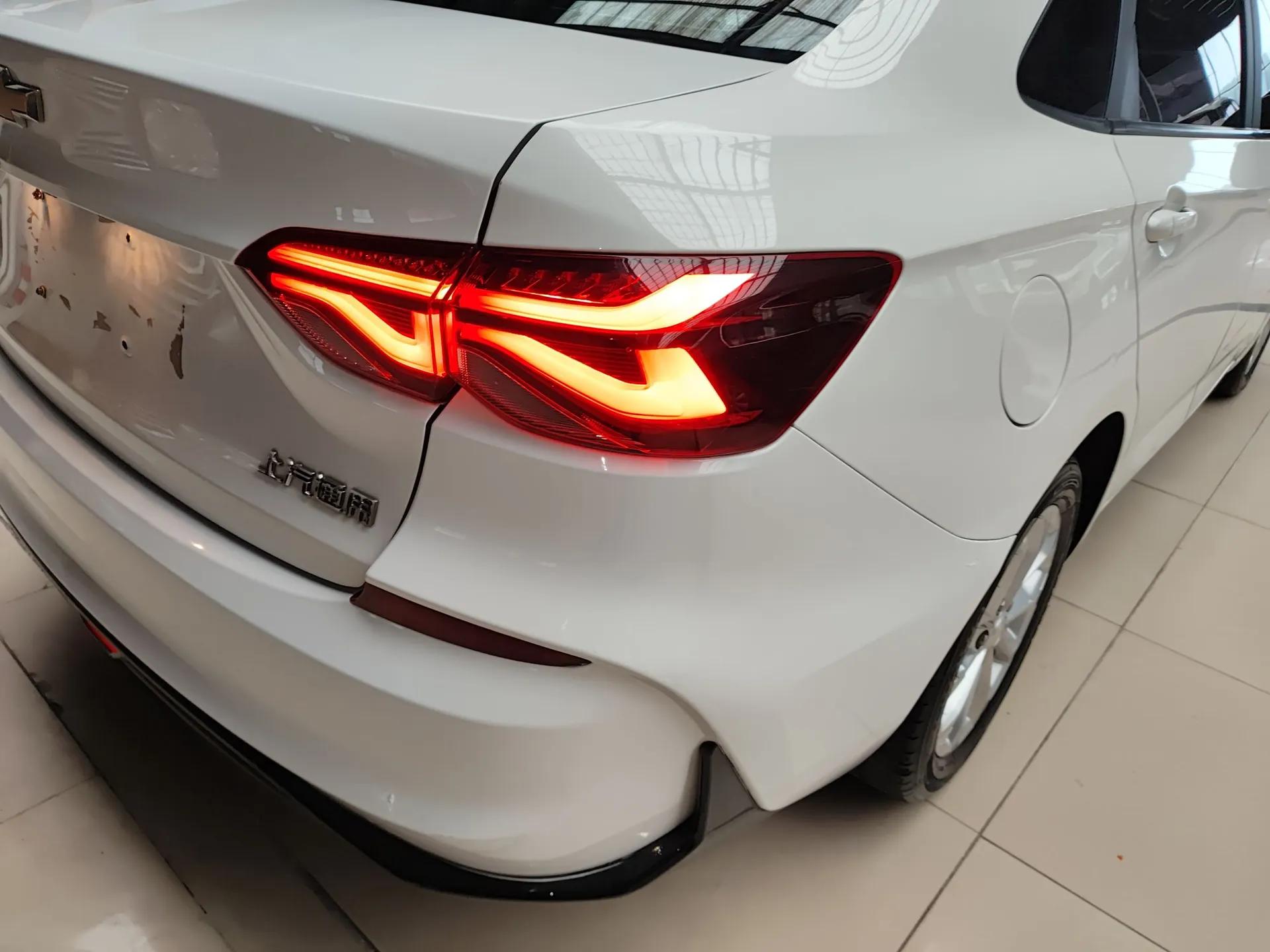 Chevrolet Monza 2023 1.5L Dual-Clutch Enjoyment Edition — миниатюра 8
