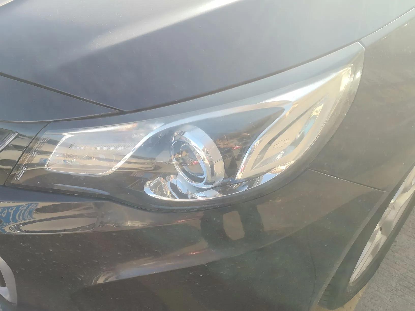 Chevrolet Malibu 2016 1.6T Automatic Comfort Edition — миниатюра 2