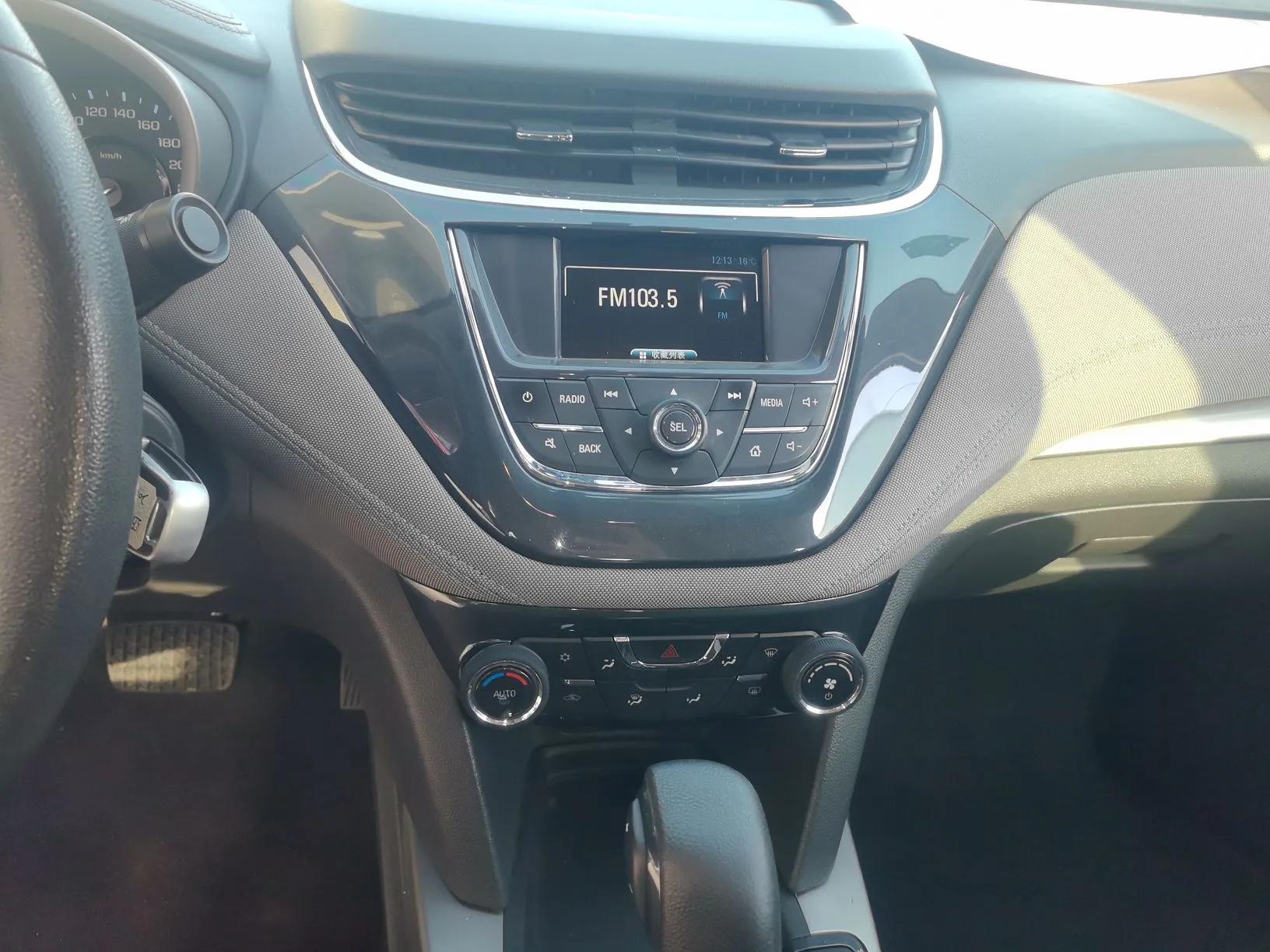 Chevrolet Malibu 2016 1.6T Automatic Comfort Edition — миниатюра 14