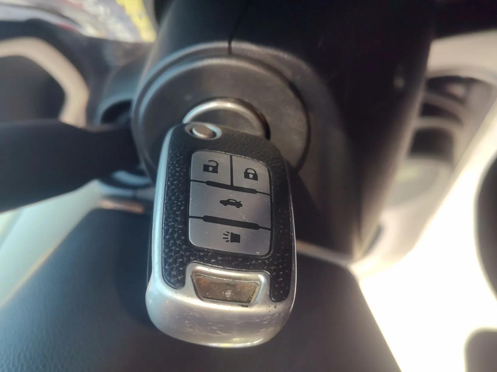 Chevrolet Malibu 2016 1.6T Automatic Comfort Edition — миниатюра 19