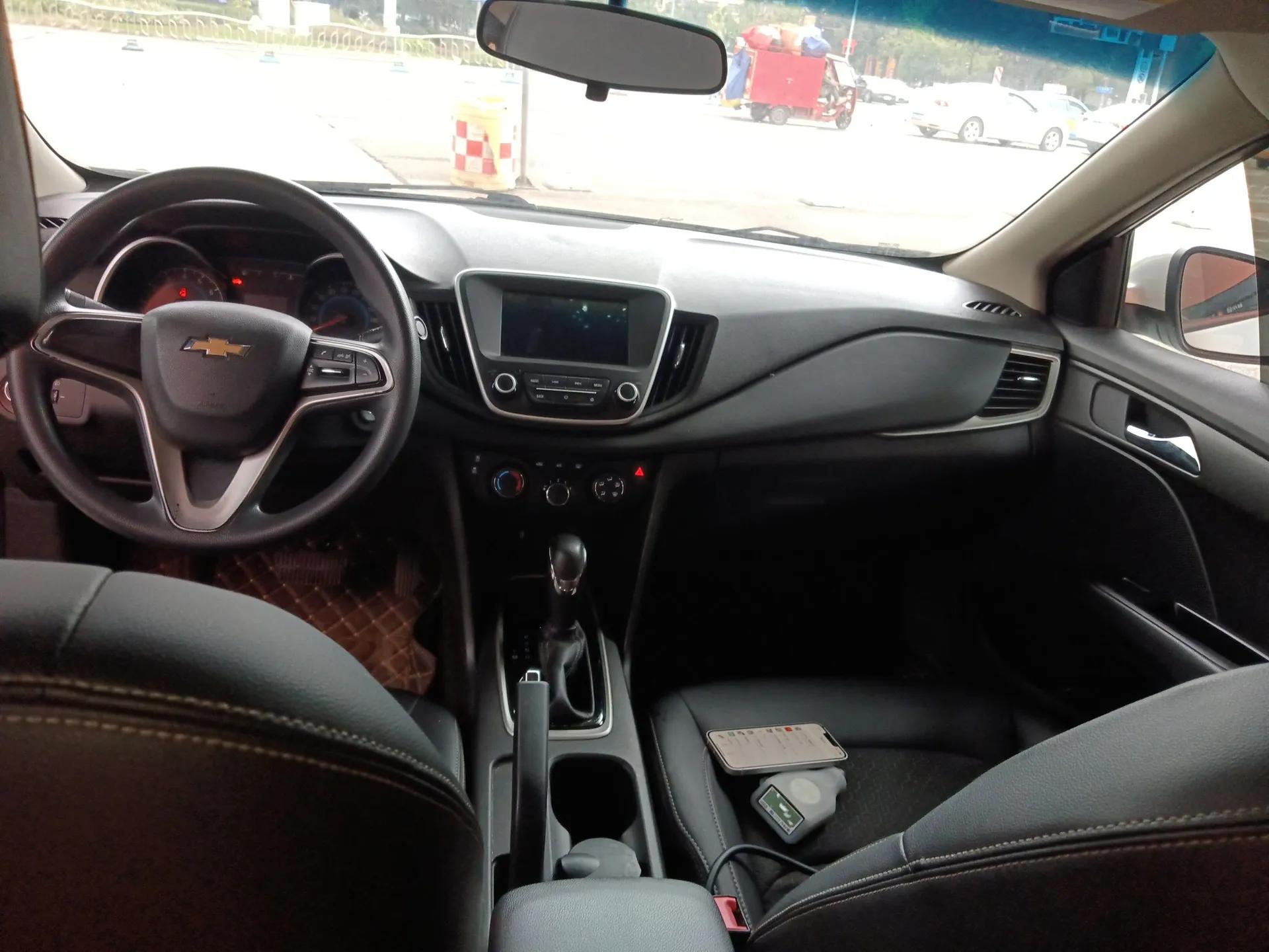 Chevrolet Cavalier 2019 320 Automatic Xinyue Edition — миниатюра 13