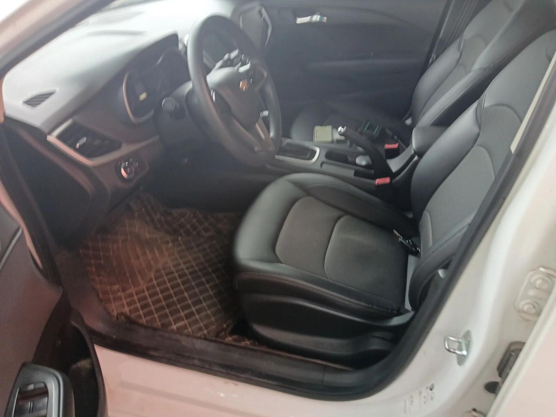 Chevrolet Cavalier 2019 320 Automatic Xinyue Edition — миниатюра 18
