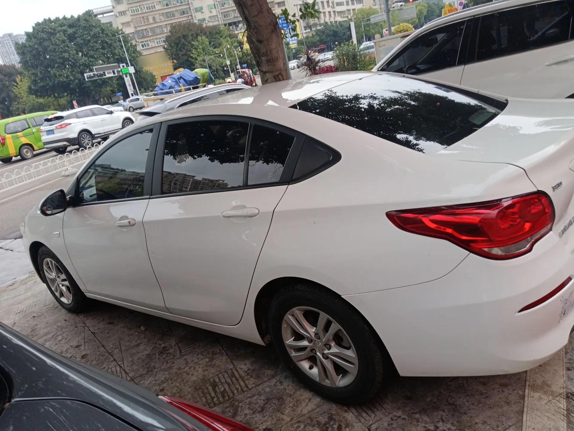 Chevrolet Cavalier 2019 320 Automatic Xinyue Edition — миниатюра 4