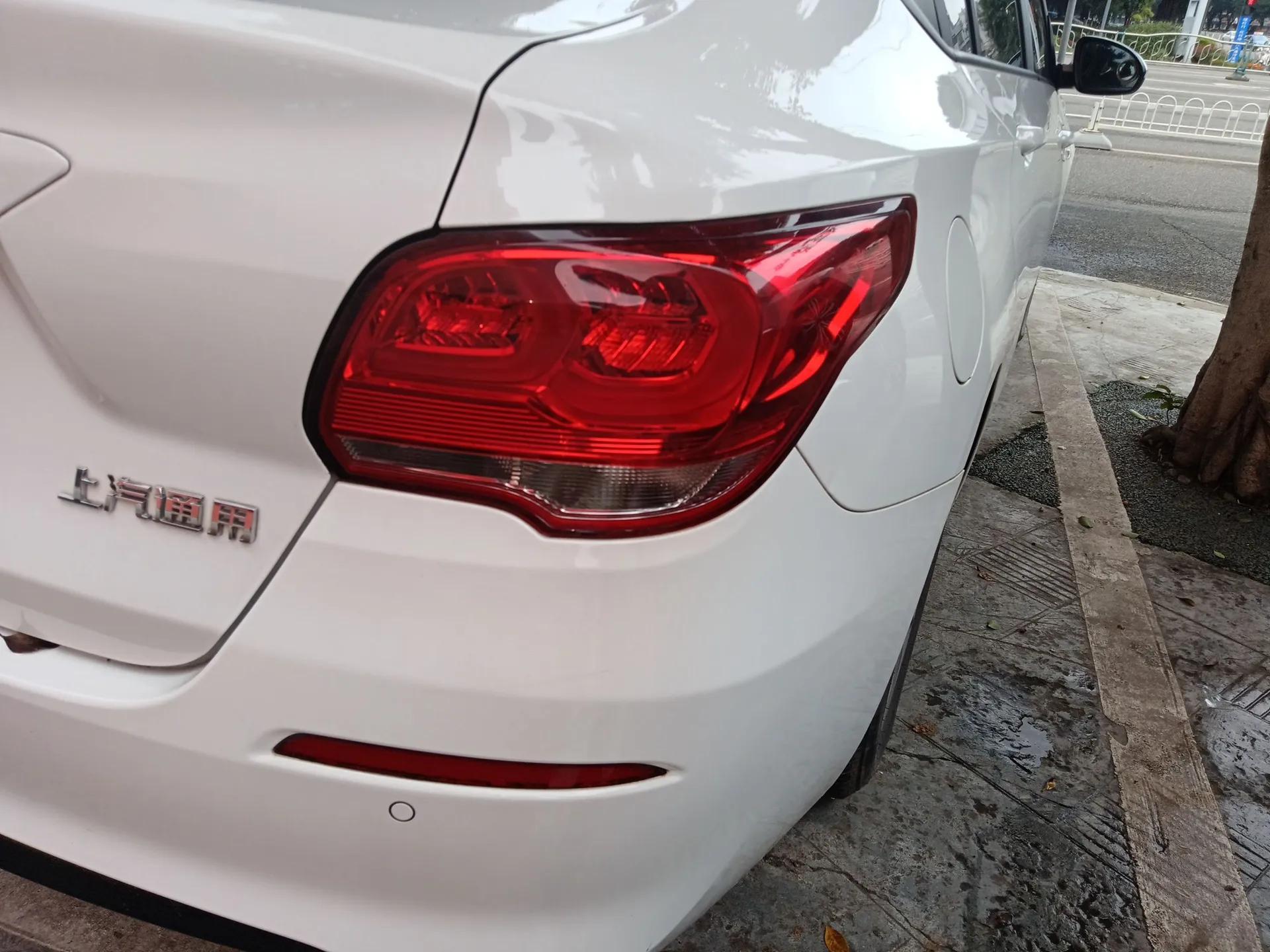 Chevrolet Cavalier 2019 320 Automatic Xinyue Edition — миниатюра 7