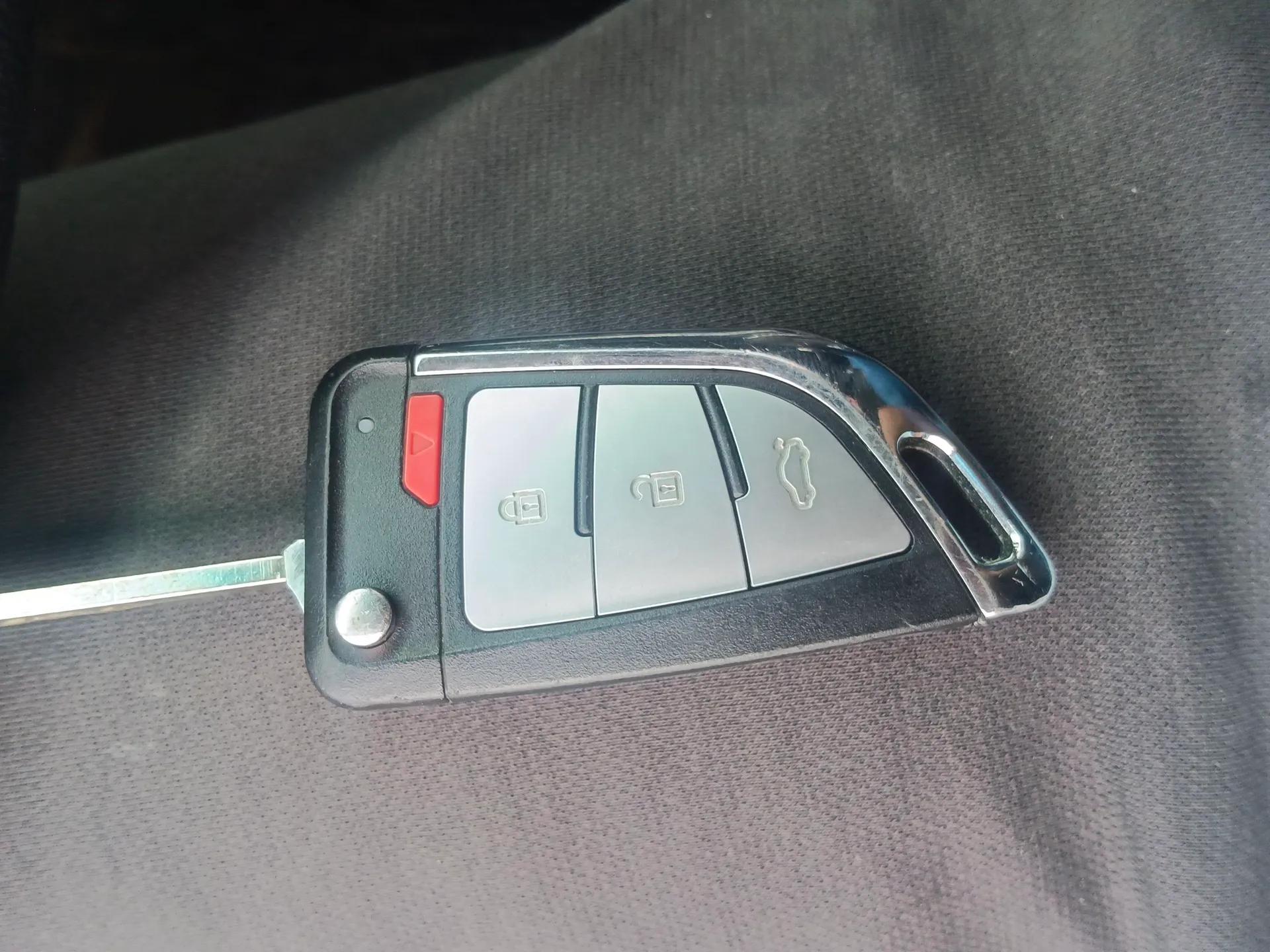 Chevrolet Cavalier 2018 320 Automatic Xinyue Edition — миниатюра 12