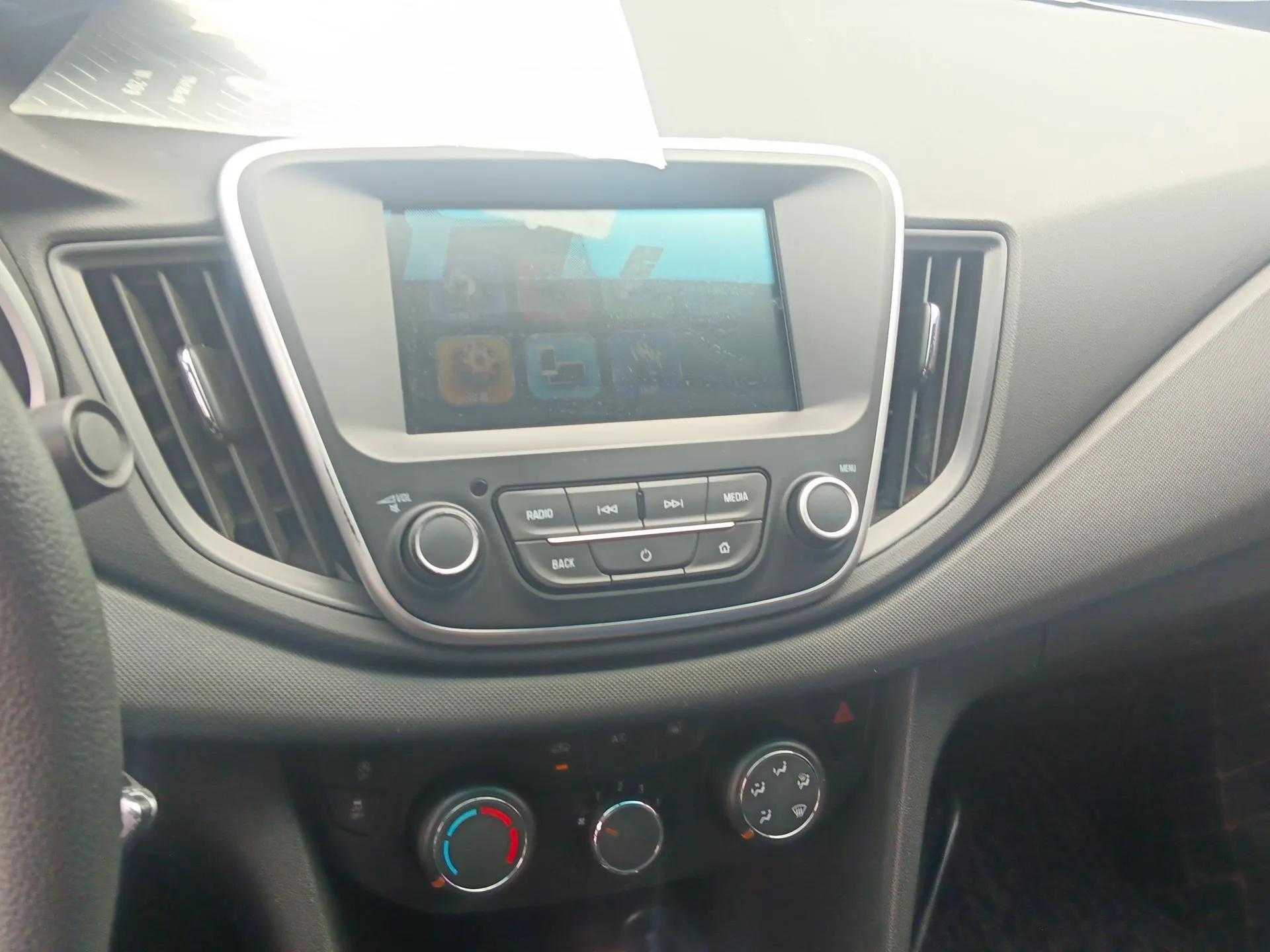 Chevrolet Cavalier 2018 320 Automatic Xinyue Edition — миниатюра 16