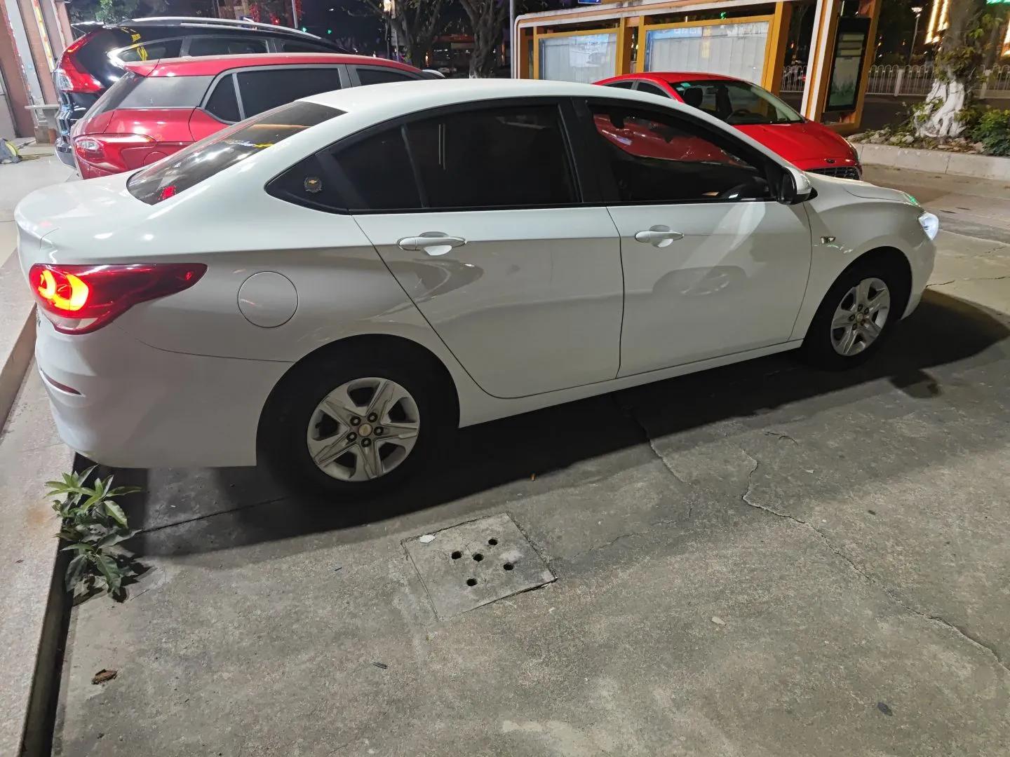 Chevrolet Cavalier 2018 320 Automatic Enjoyment Edition — миниатюра 6