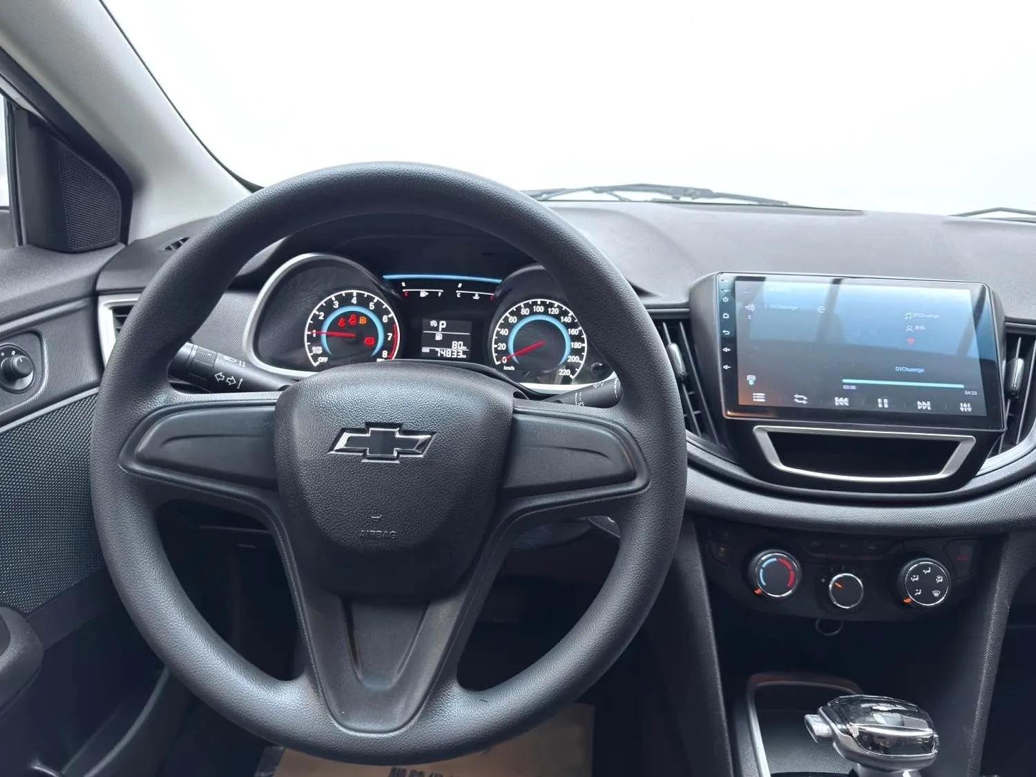 Chevrolet Cavalier 2018 320 Automatic Enjoyment Edition — миниатюра 9