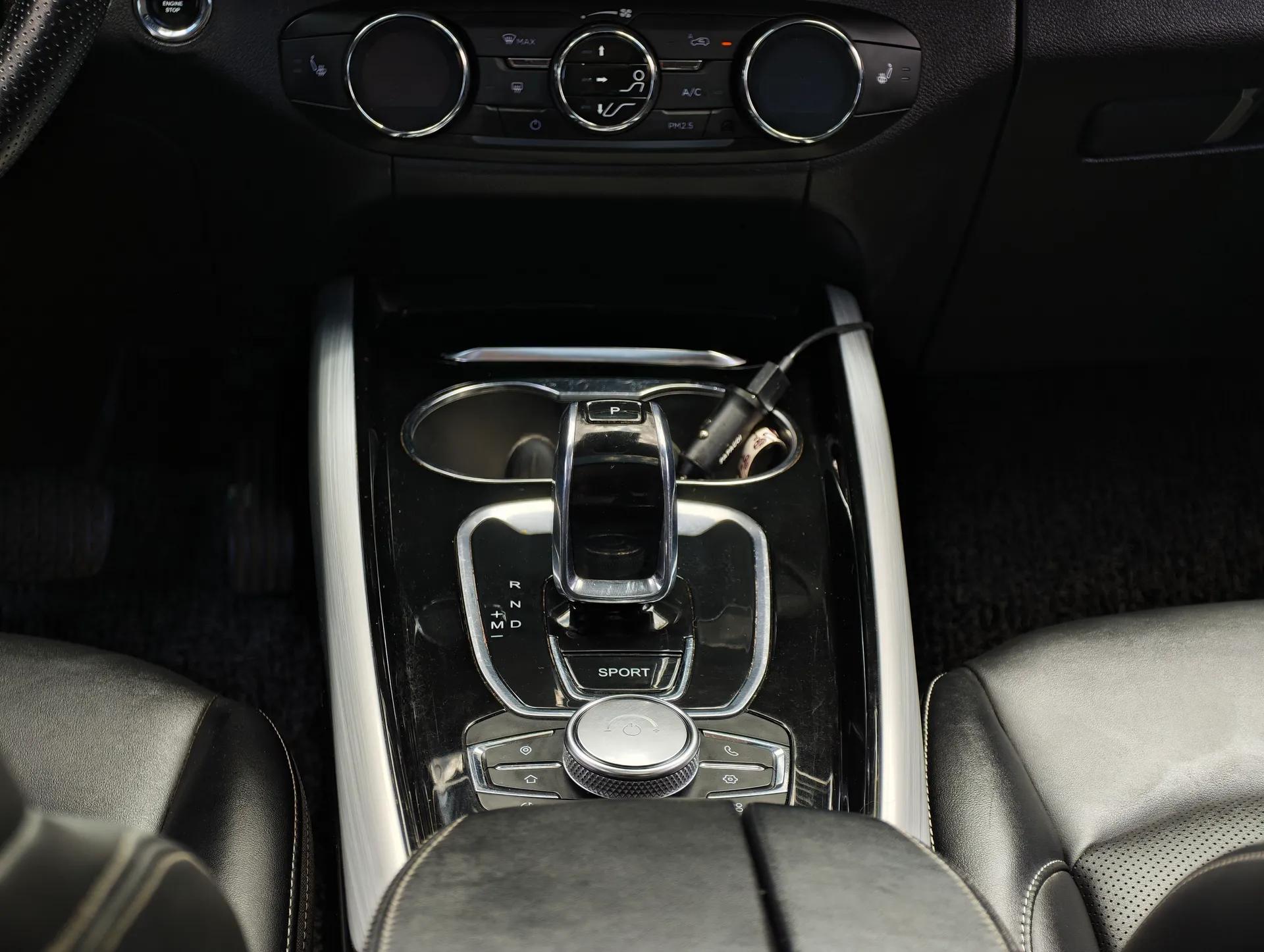 EXEED Lingyun 2019 1.6T Two-Wheel Drive Diamond Edition — миниатюра 13
