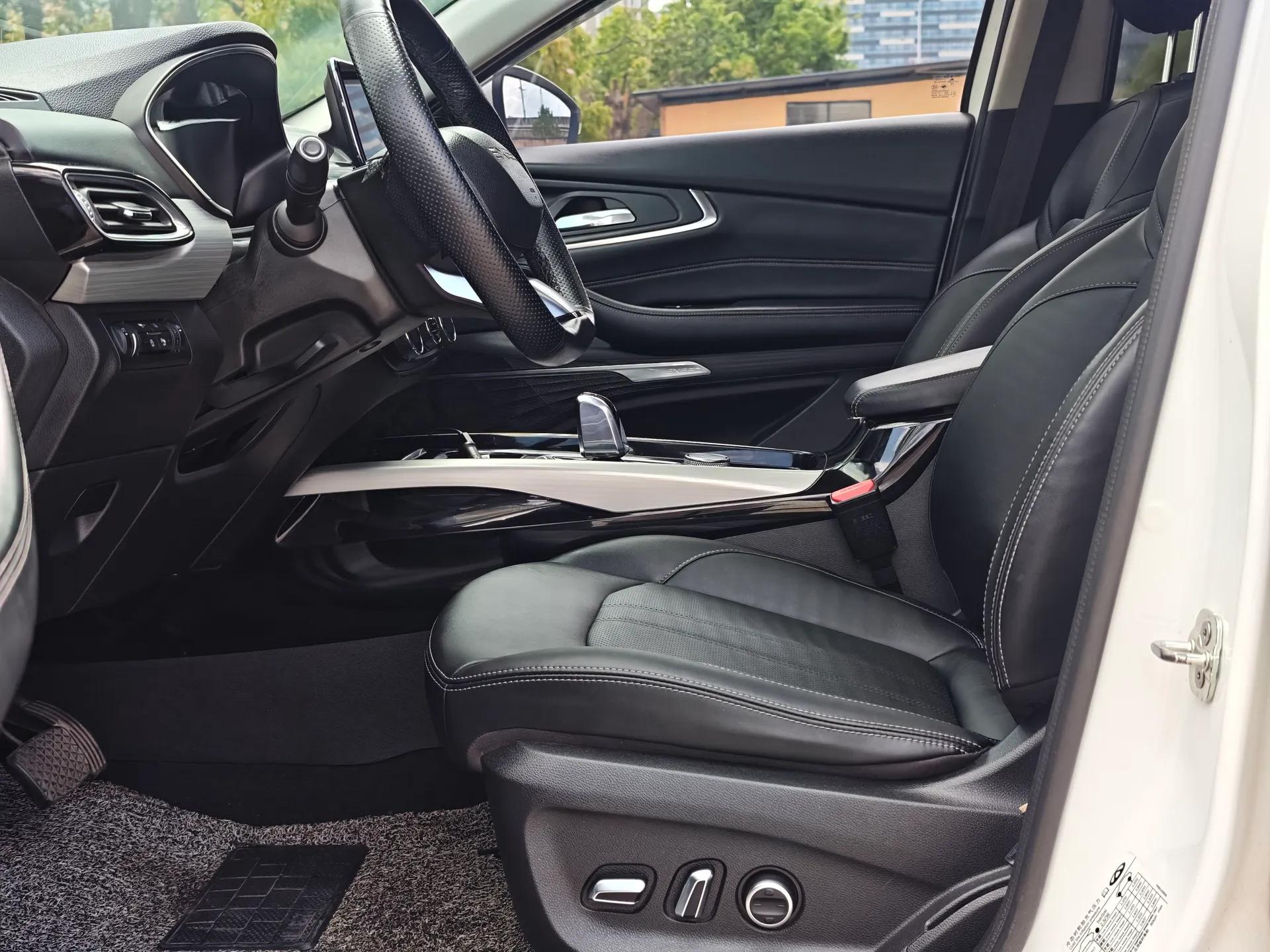 EXEED Lingyun 2019 1.6T Two-Wheel Drive Diamond Edition — миниатюра 14