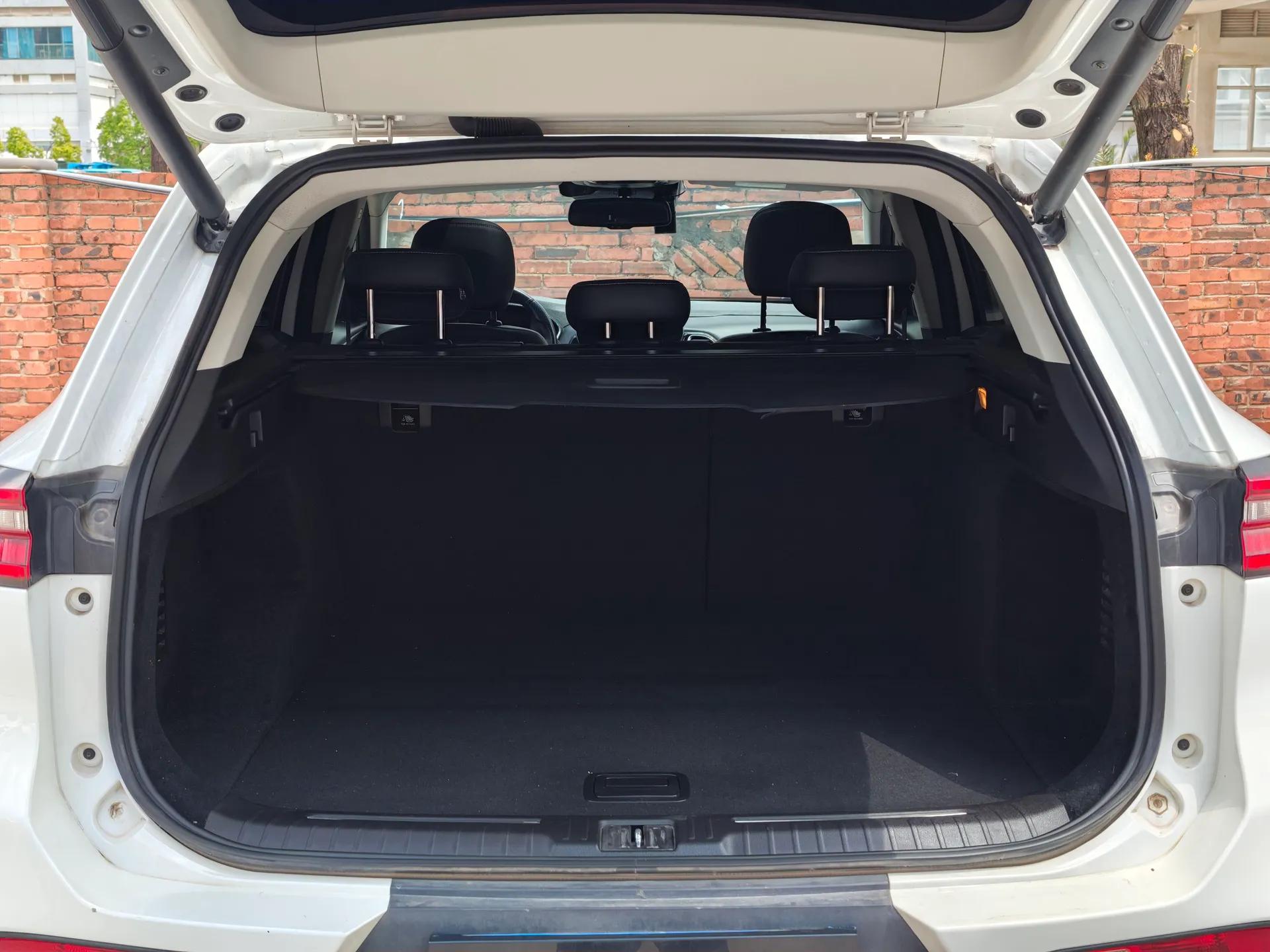 EXEED Lingyun 2019 1.6T Two-Wheel Drive Diamond Edition — миниатюра 16