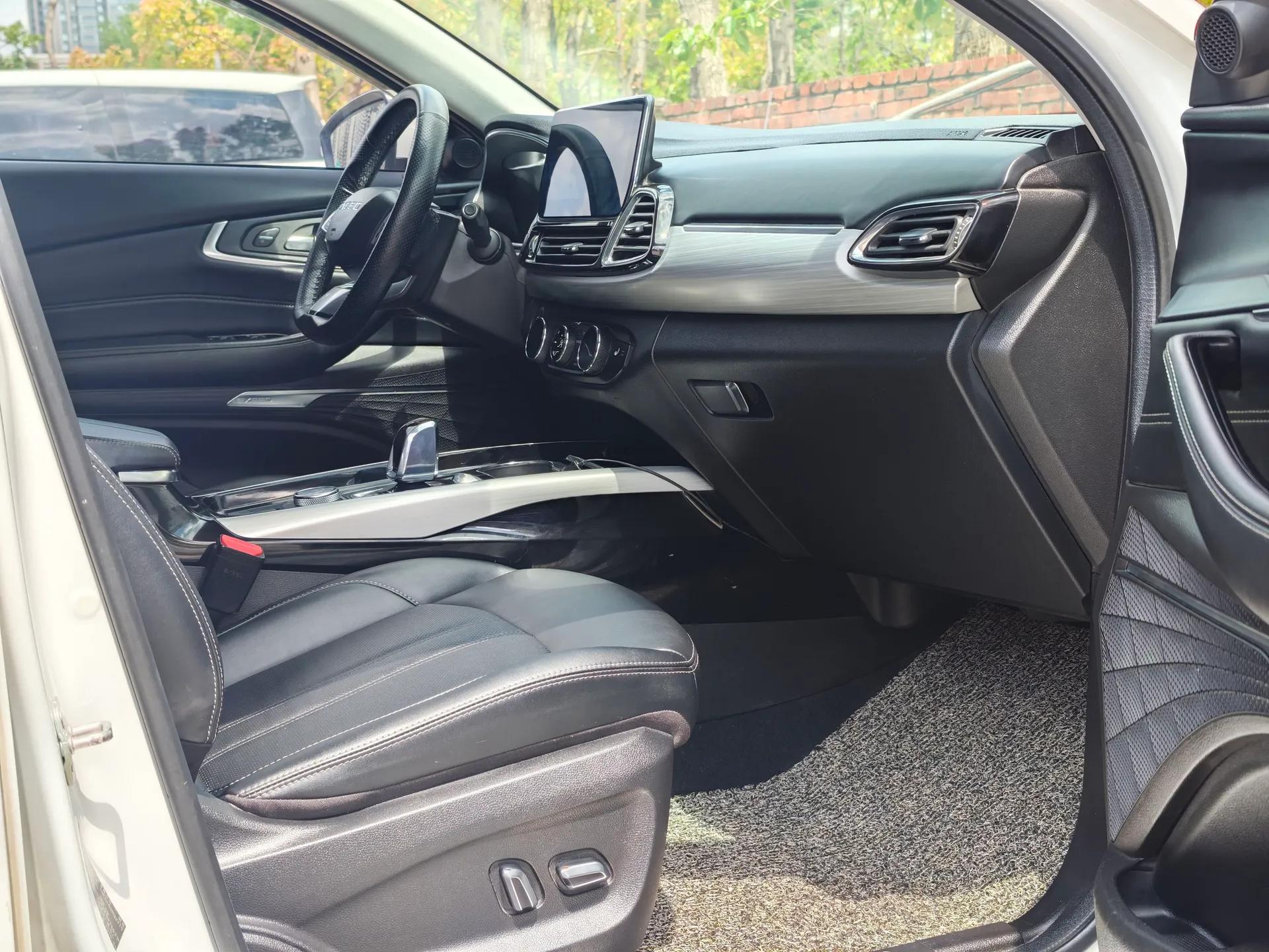 EXEED Lingyun 2019 1.6T Two-Wheel Drive Diamond Edition — миниатюра 24