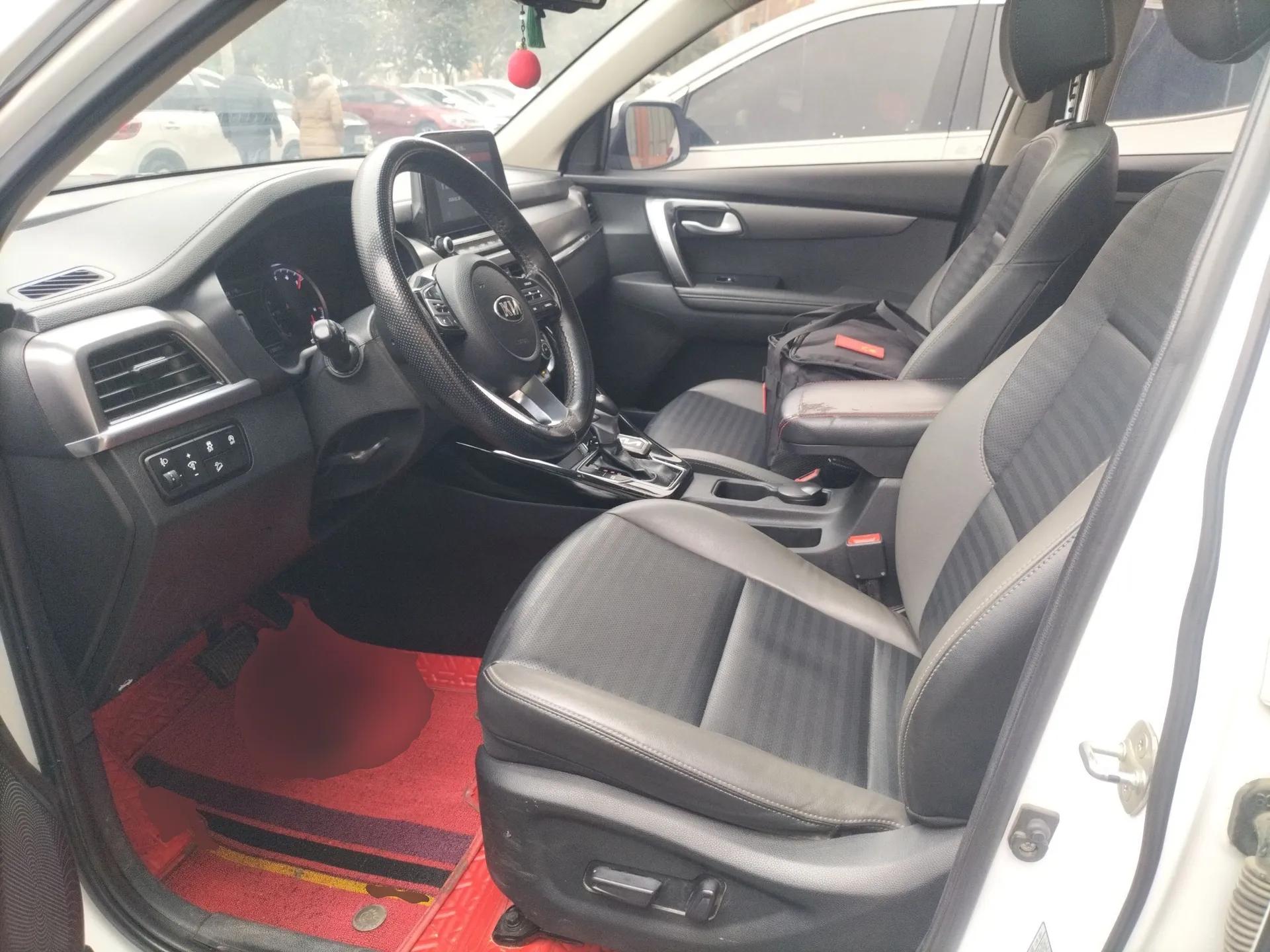 Kia Sportage R 2019 2.0L Automatic Smart Luxury Edition — миниатюра 18