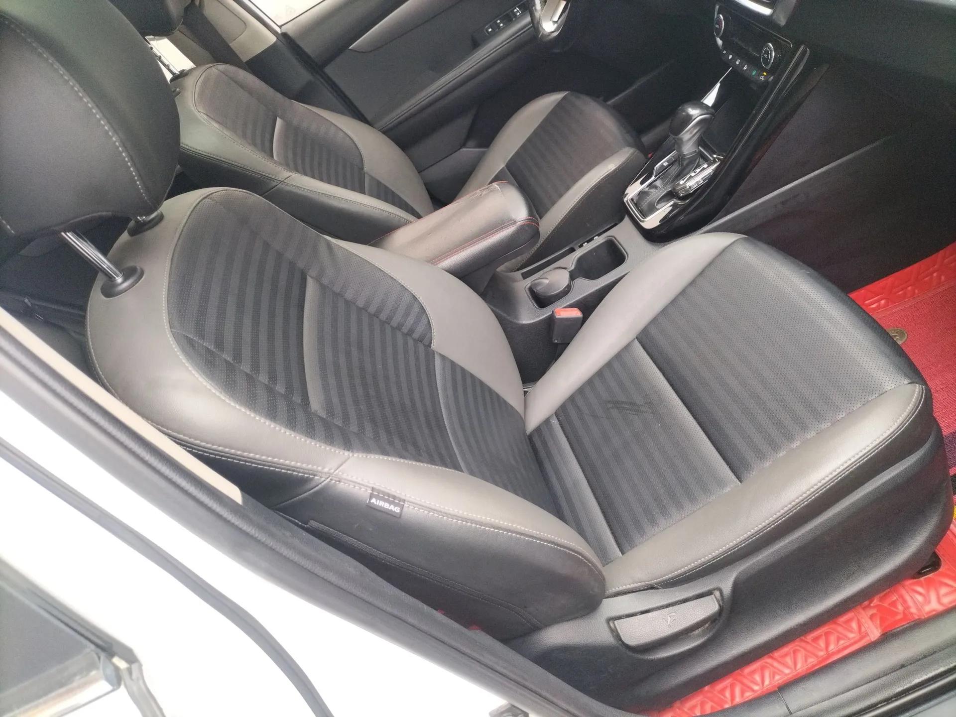 Kia Sportage R 2019 2.0L Automatic Smart Luxury Edition — миниатюра 23