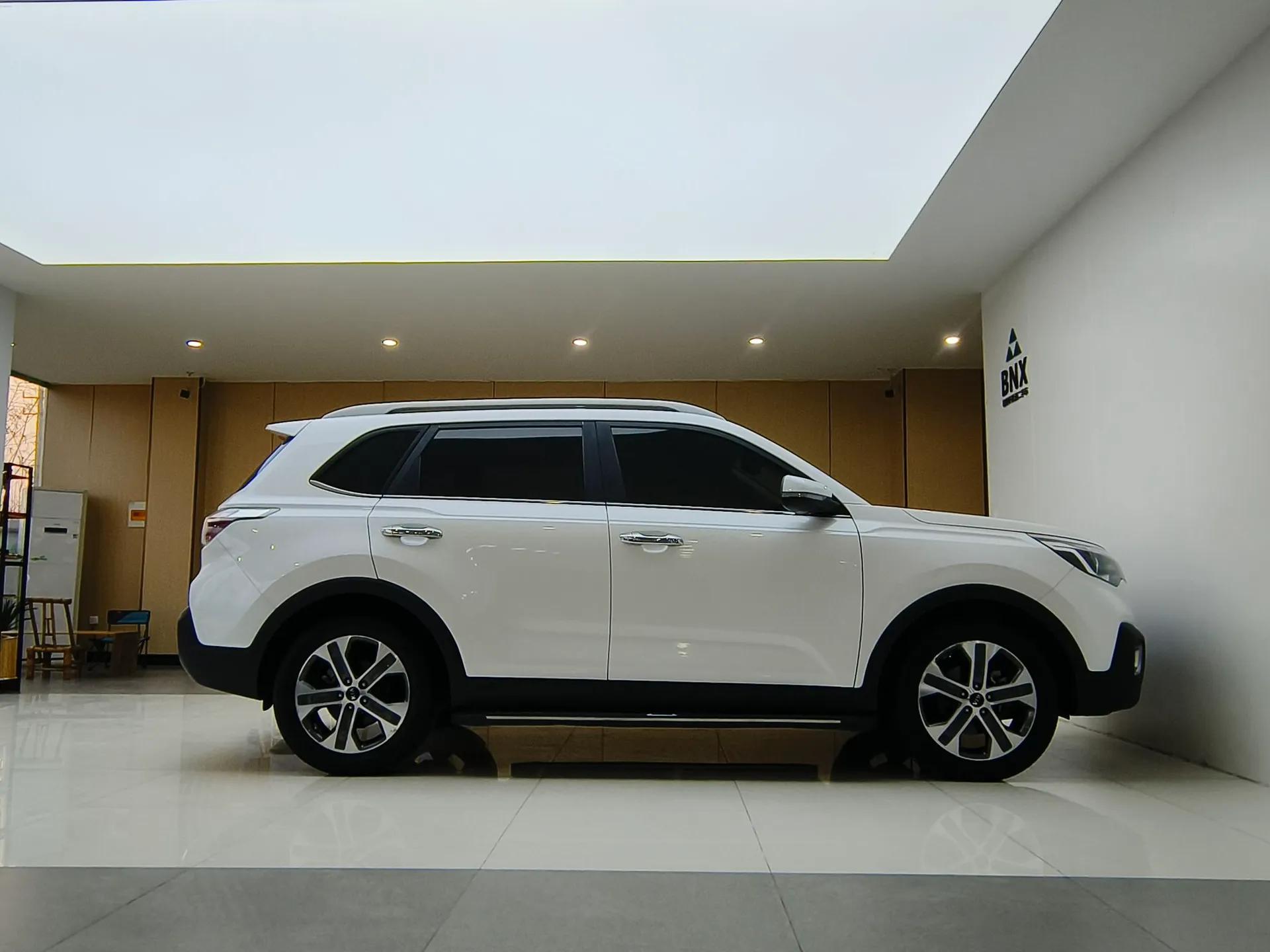 Kia Sportage R 2019 2.0L Automatic Smart Luxury Edition — миниатюра 2