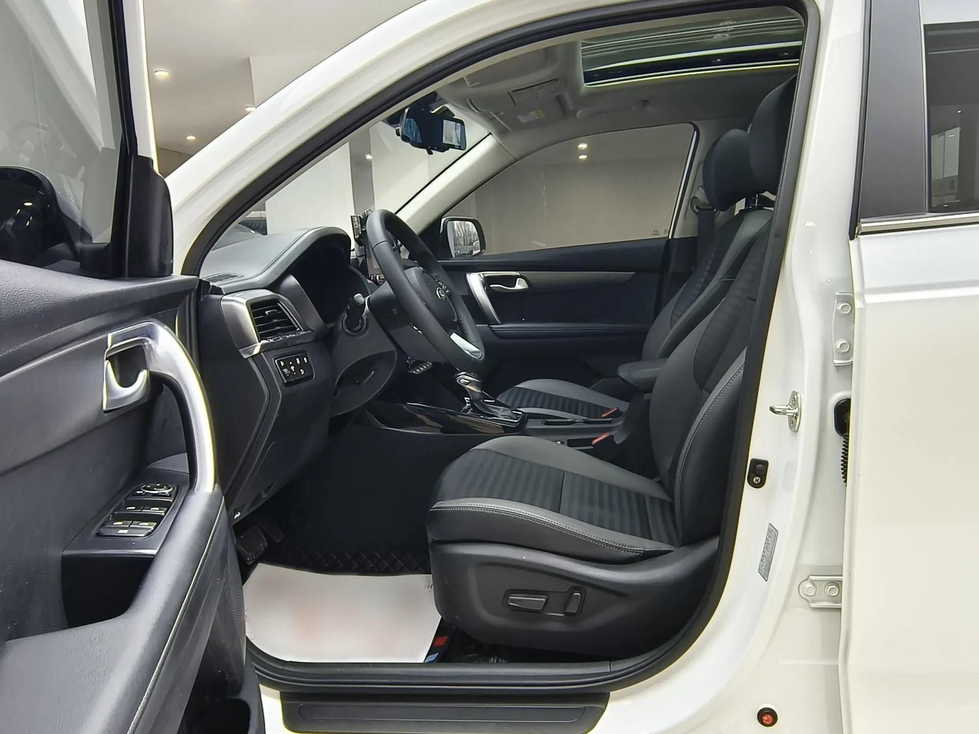 Kia Sportage R 2019 2.0L Automatic Smart Luxury Edition — миниатюра 14