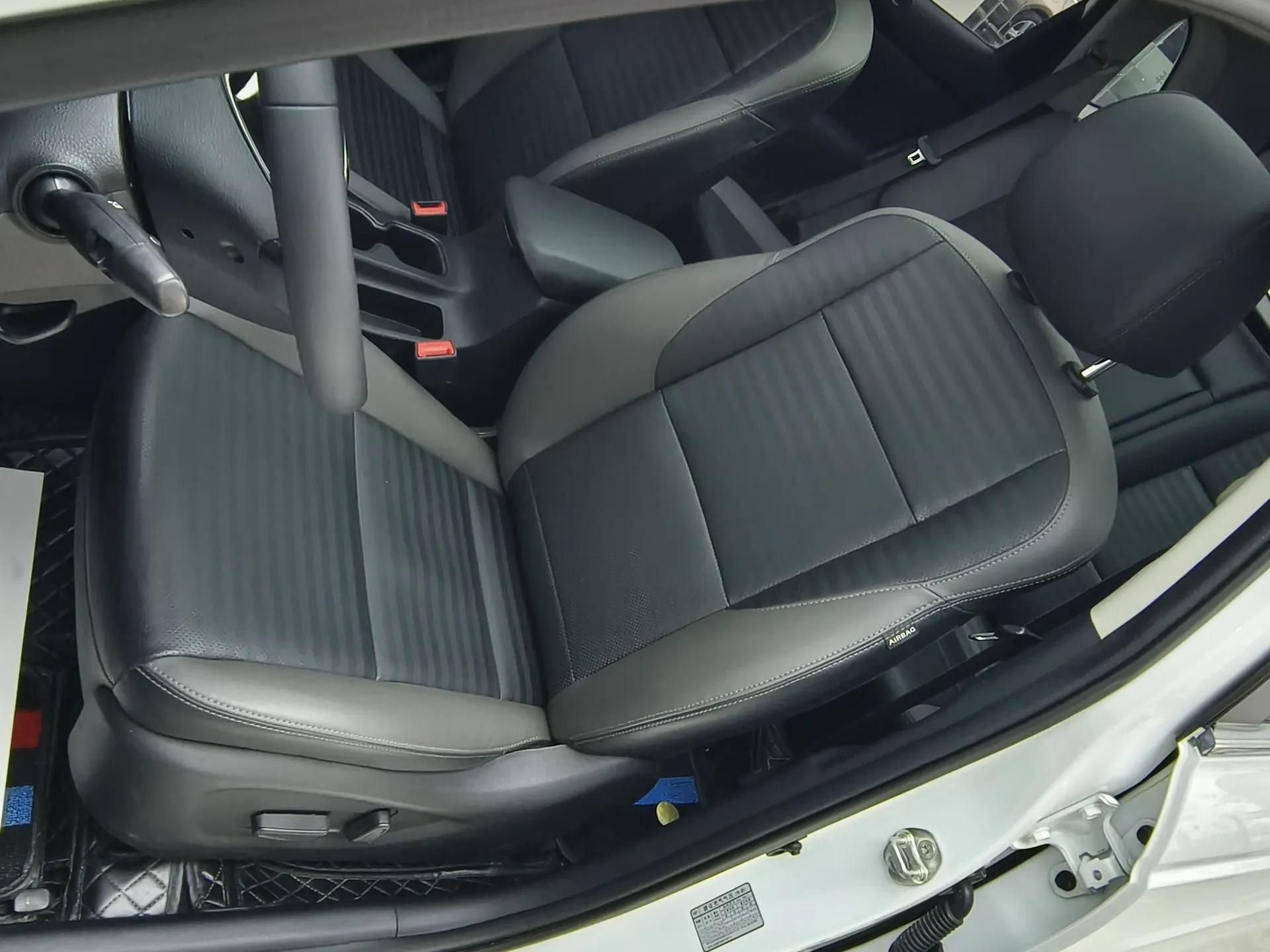 Kia Sportage R 2019 2.0L Automatic Smart Luxury Edition — миниатюра 20