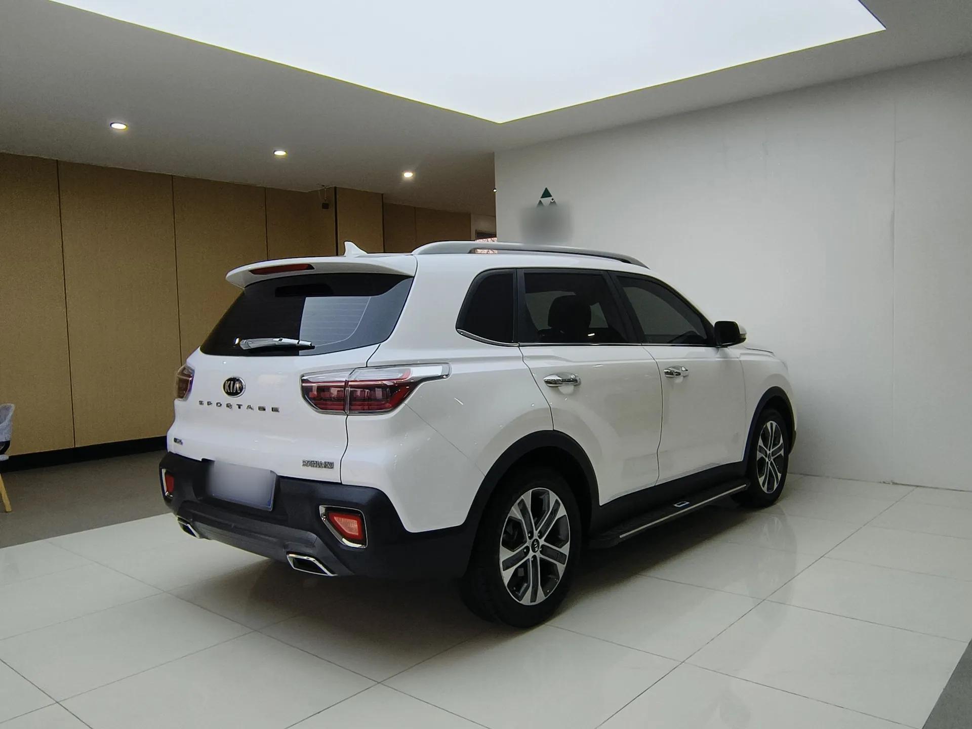 Kia Sportage R 2019 2.0L Automatic Smart Luxury Edition — миниатюра 4
