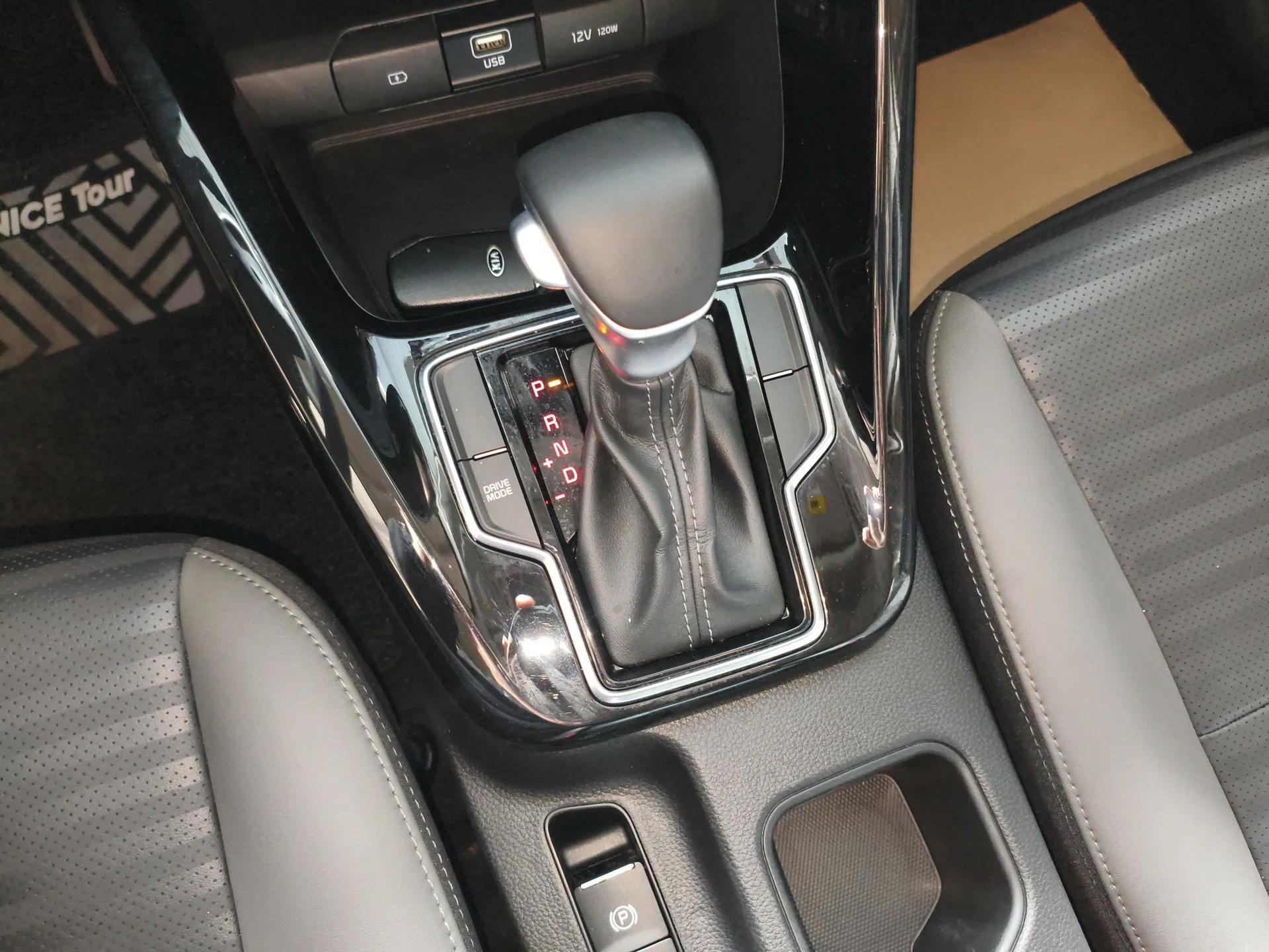 Kia Sportage R 2019 2.0L Automatic Smart Luxury Edition — миниатюра 17