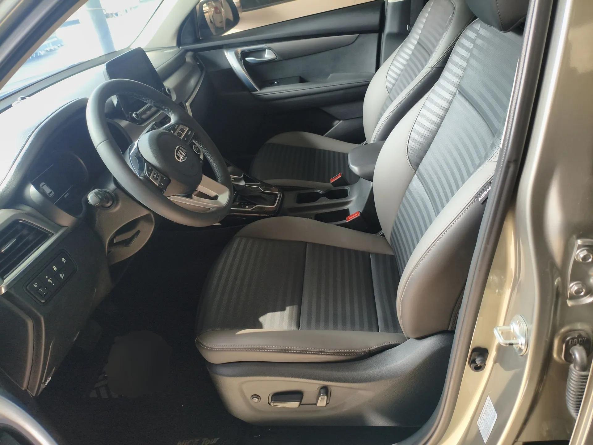 Kia Sportage R 2019 2.0L Automatic Smart Luxury Edition — миниатюра 18
