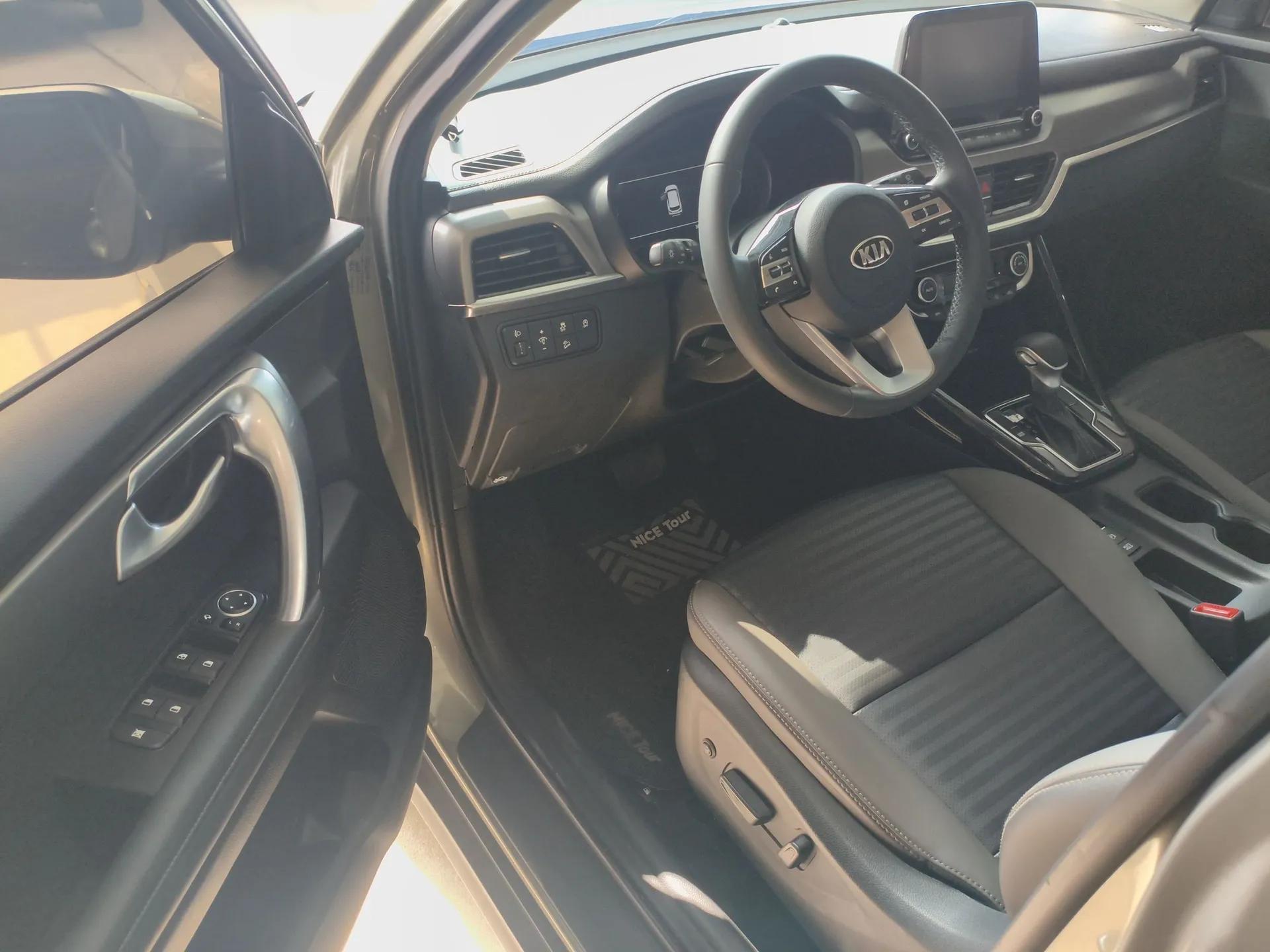 Kia Sportage R 2019 2.0L Automatic Smart Luxury Edition — миниатюра 19
