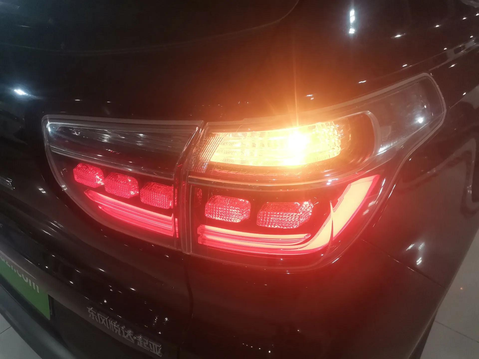 Kia Sportage R 2018 2.0L Automatic Smart Luxury Version China V Standard — миниатюра 8
