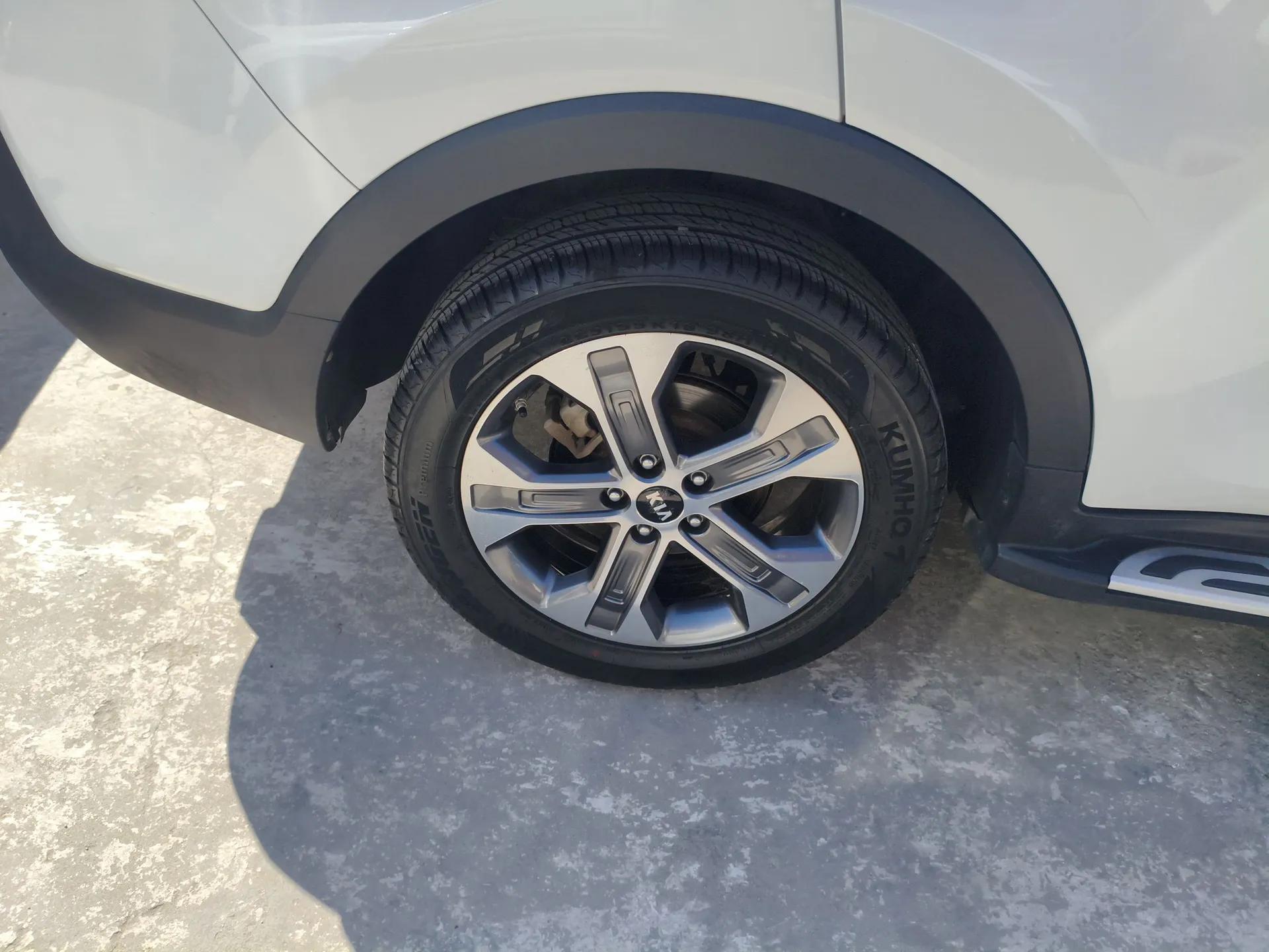 Kia Sportage R 2019 2.0L Automatic Smart Luxury Edition — миниатюра 10