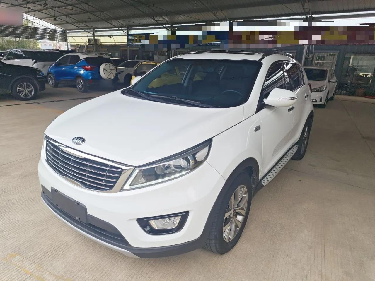 Kia Sportage R 2015 2.0L Automatic Two-Wheel Drive GLS — миниатюра 1