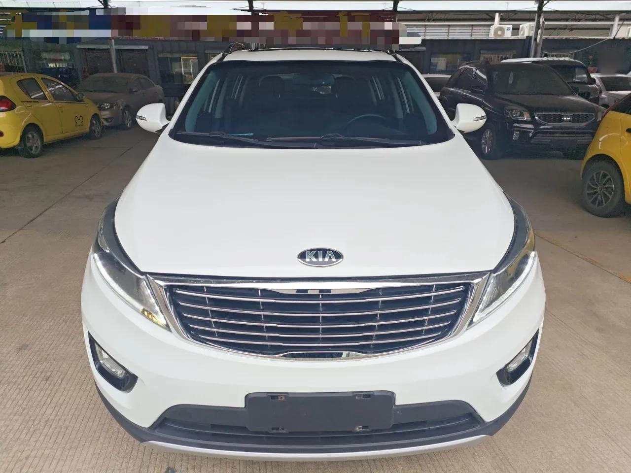 Kia Sportage R 2015 2.0L Automatic Two-Wheel Drive GLS — миниатюра 2
