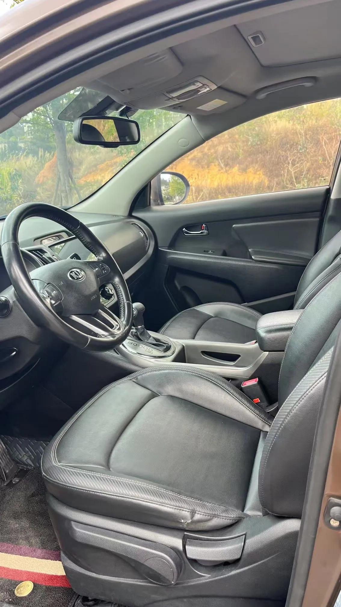 Kia Sportage R 2016 2.0L Automatic Two-Wheel Drive GLS Trim — миниатюра 10
