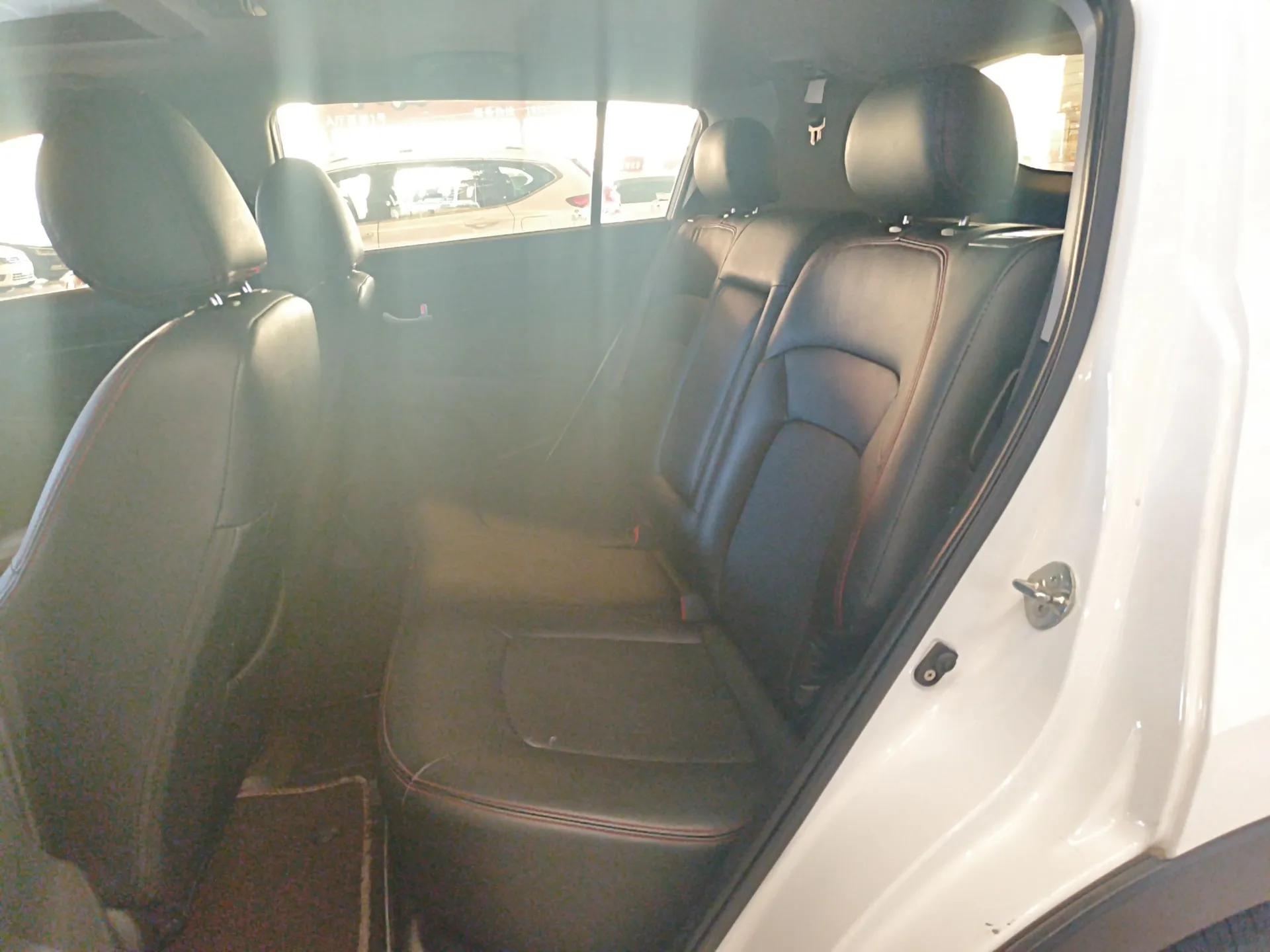 Kia Sportage R 2016 2.0L Automatic Two-Wheel Drive GL — миниатюра 19