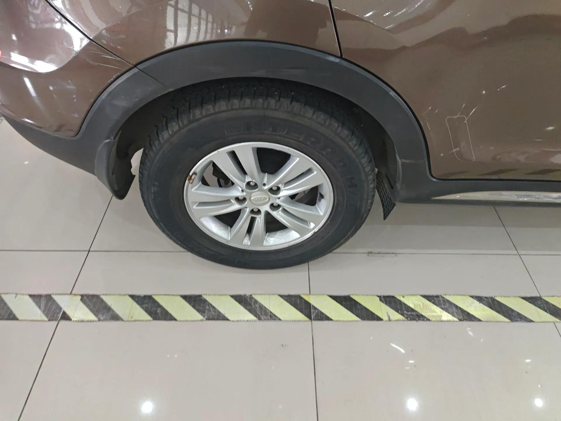 Kia Sportage R 2015 2.0L Automatic Two-Wheel Drive GL — миниатюра 10