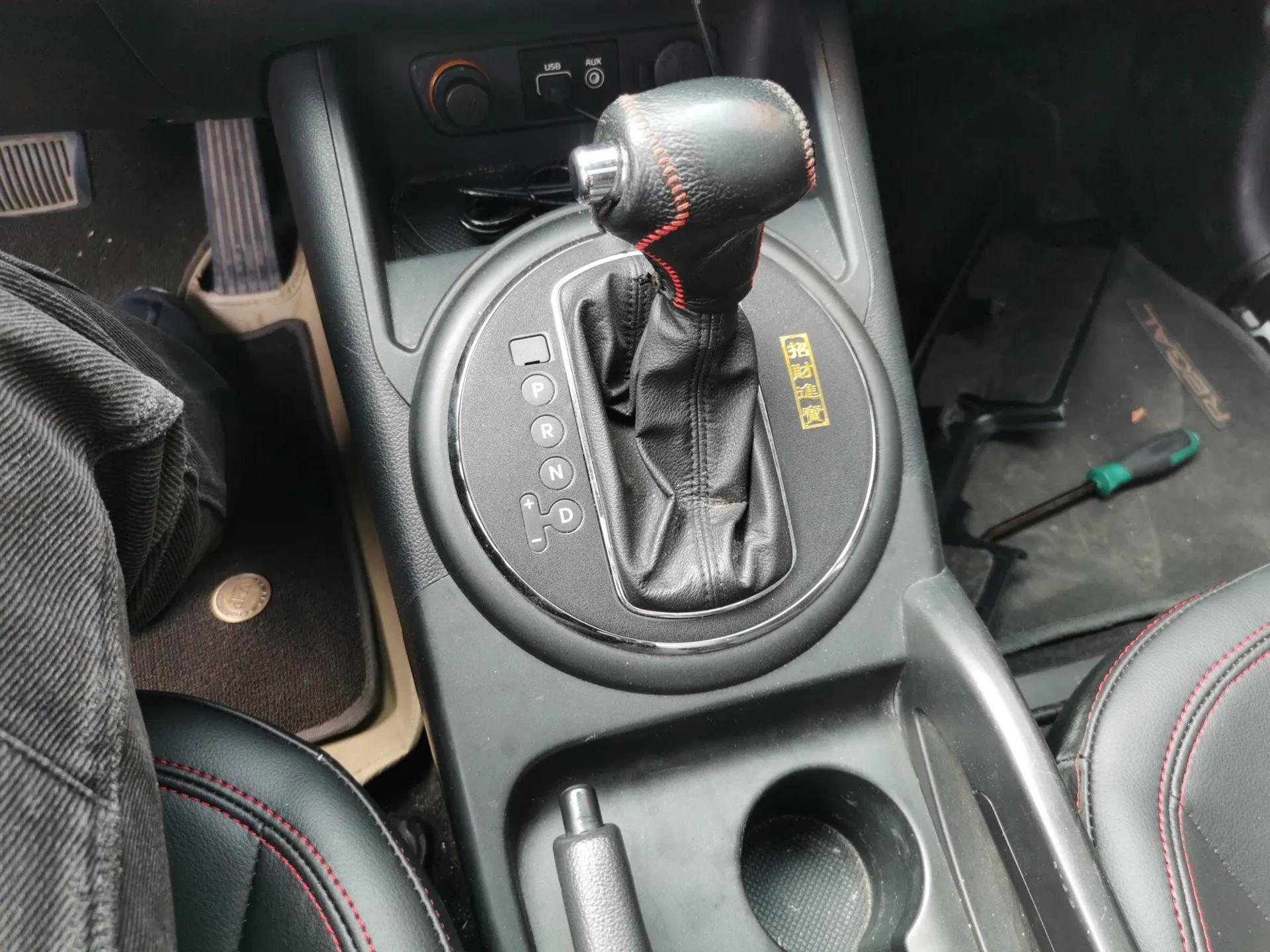 Kia Sportage R 2015 2.0L Automatic Two-Wheel Drive GL — миниатюра 17