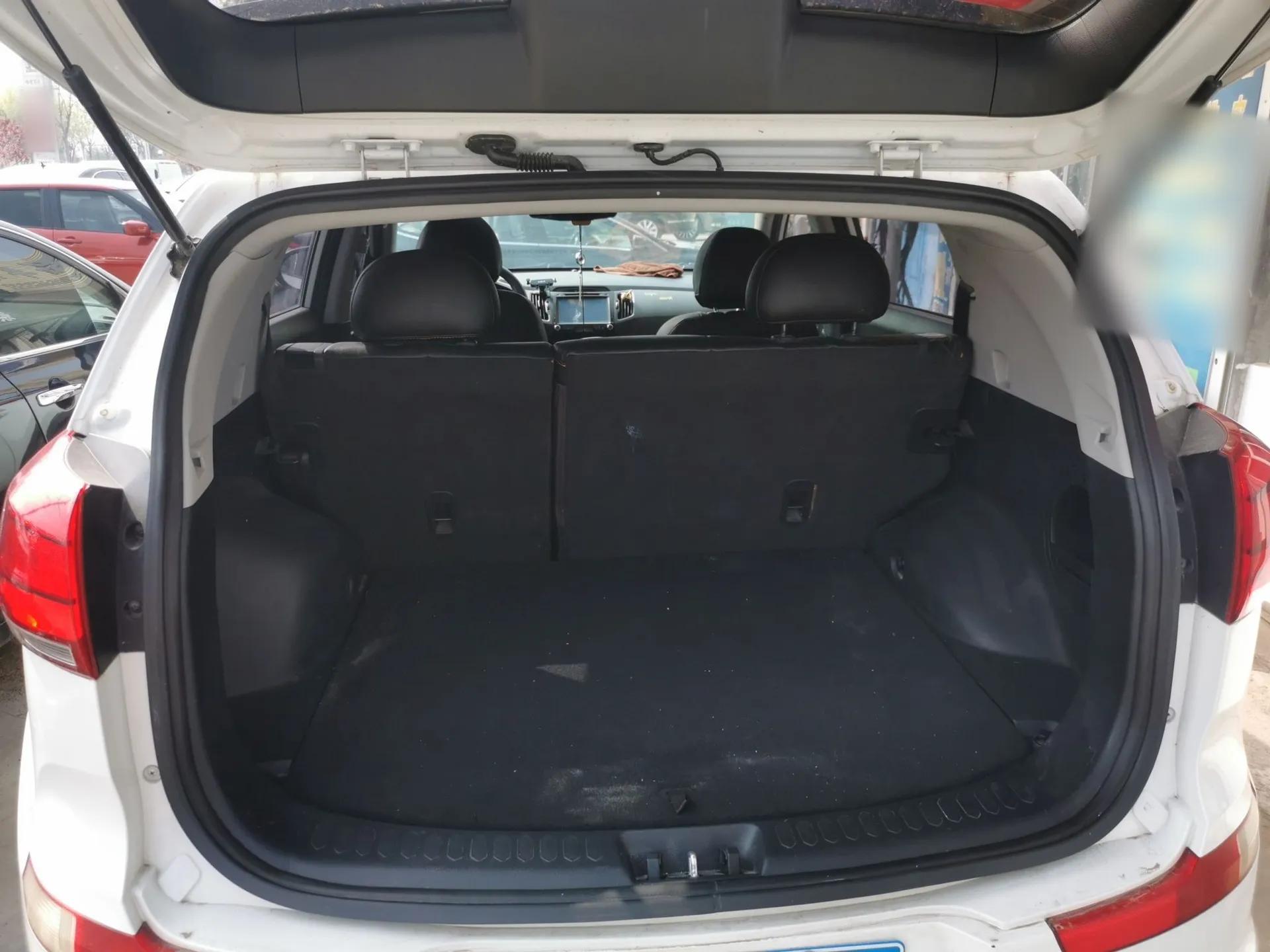 Kia Sportage R 2015 2.0L Automatic Two-Wheel Drive GL — миниатюра 22