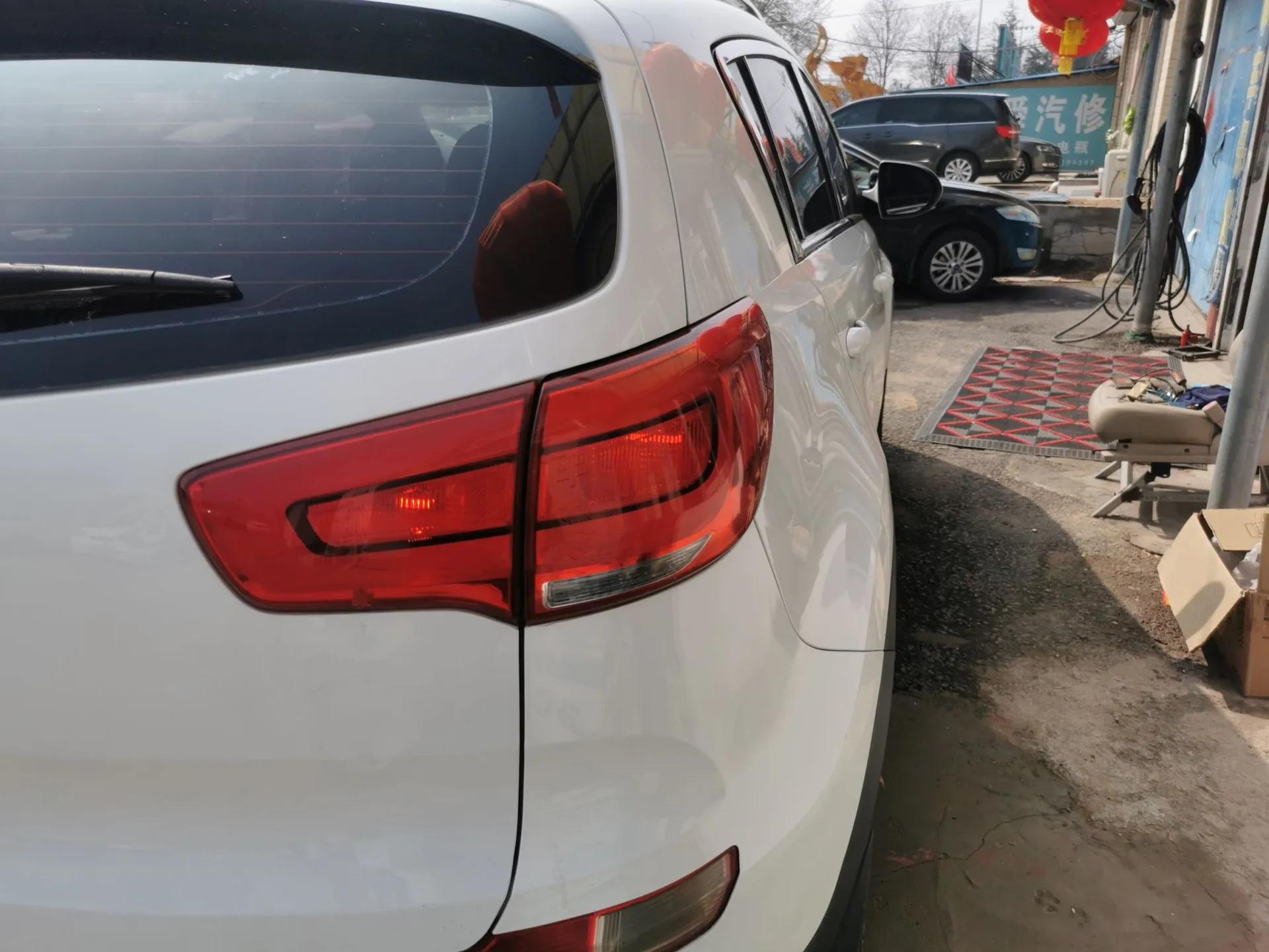 Kia Sportage R 2015 2.0L Automatic Two-Wheel Drive GL — миниатюра 7