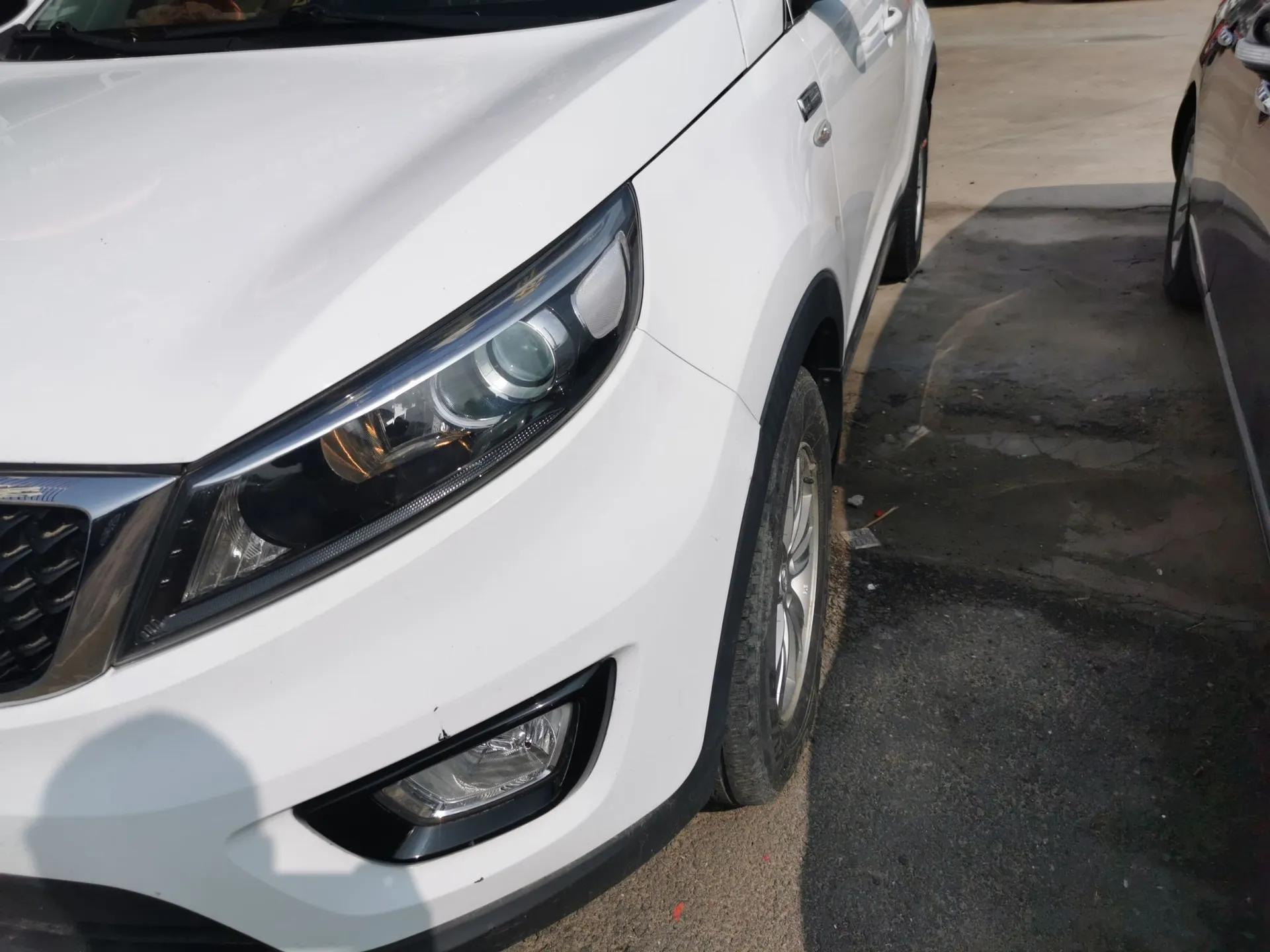 Kia Sportage R 2015 2.0L Automatic Two-Wheel Drive GL — миниатюра 9