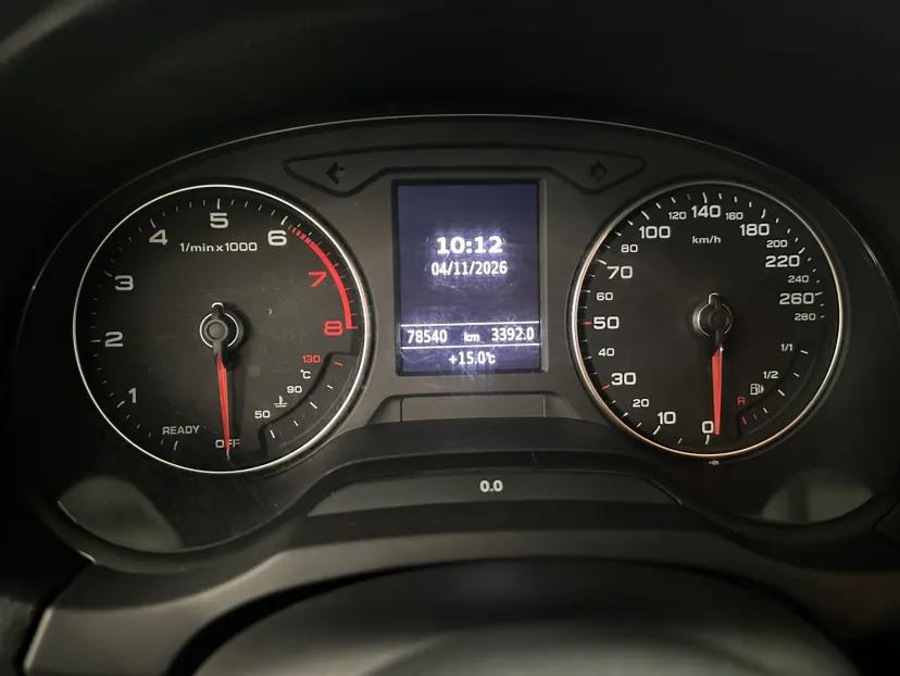 Audi A3 2018 30th Anniversary Edition Limousine 35 TFSI Ambition Model — миниатюра 10