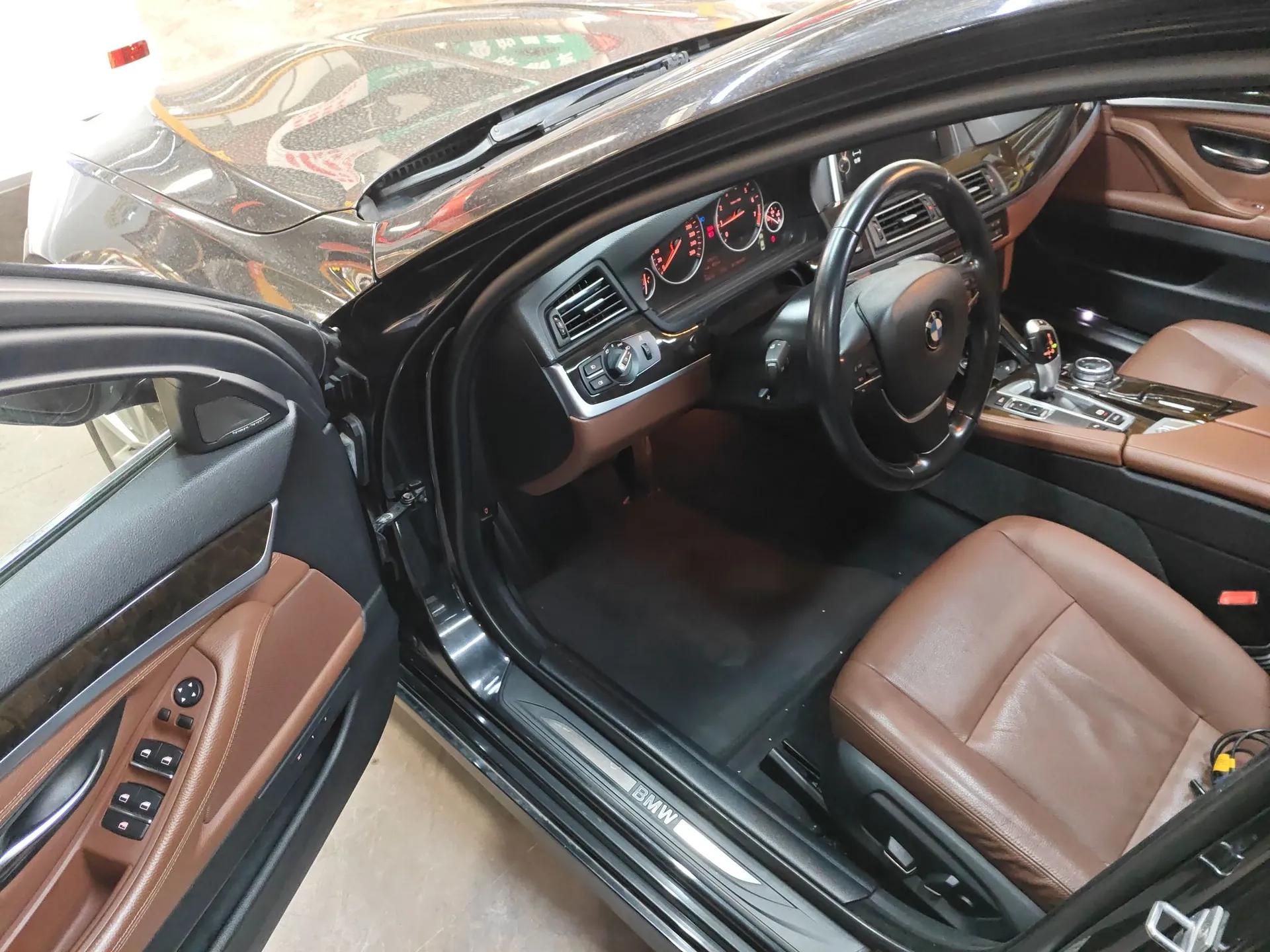 BMW 5 Series 2014 528Li Leading Model — миниатюра 18