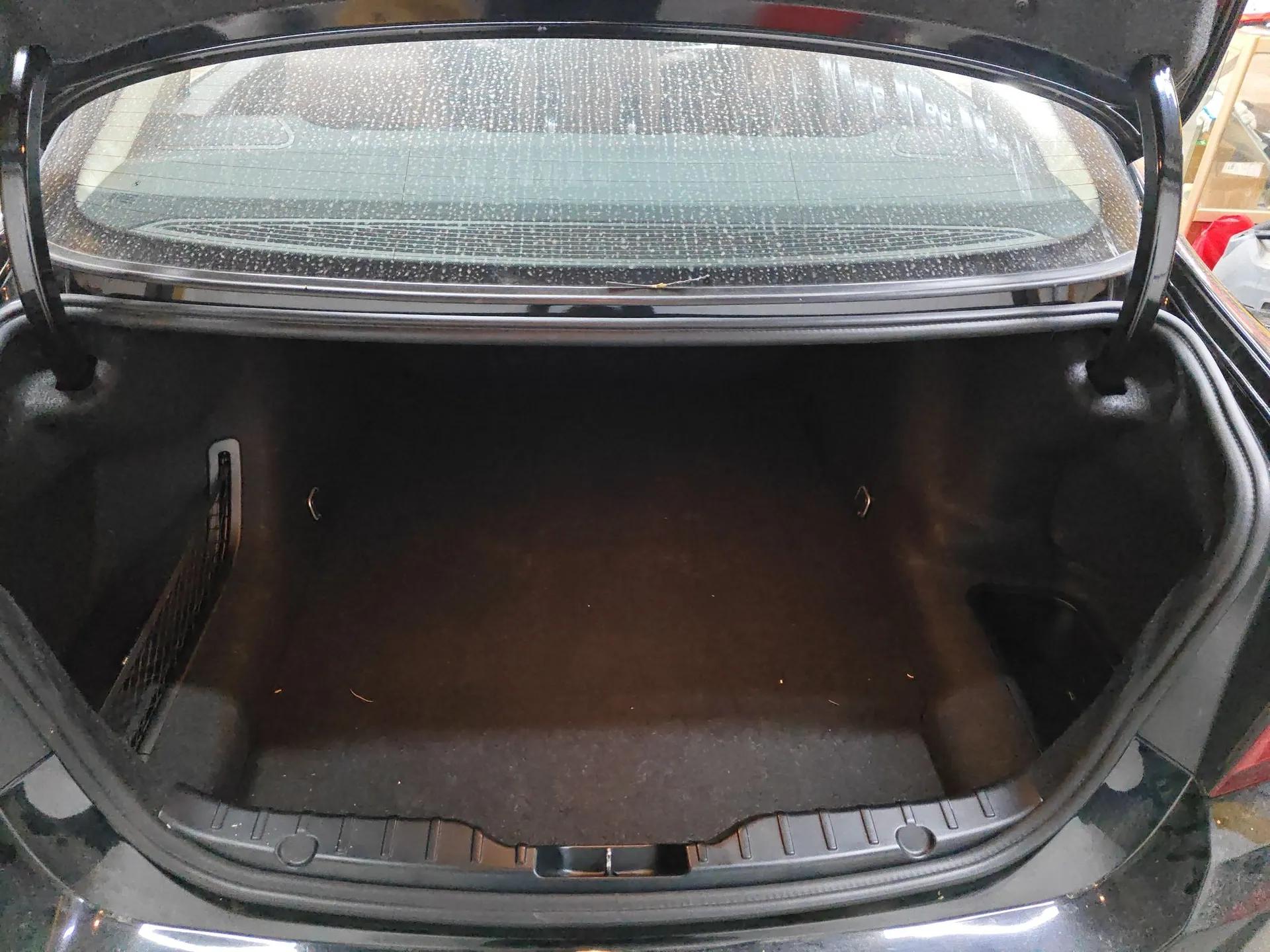 BMW 5 Series 2014 528Li Leading Model — миниатюра 21