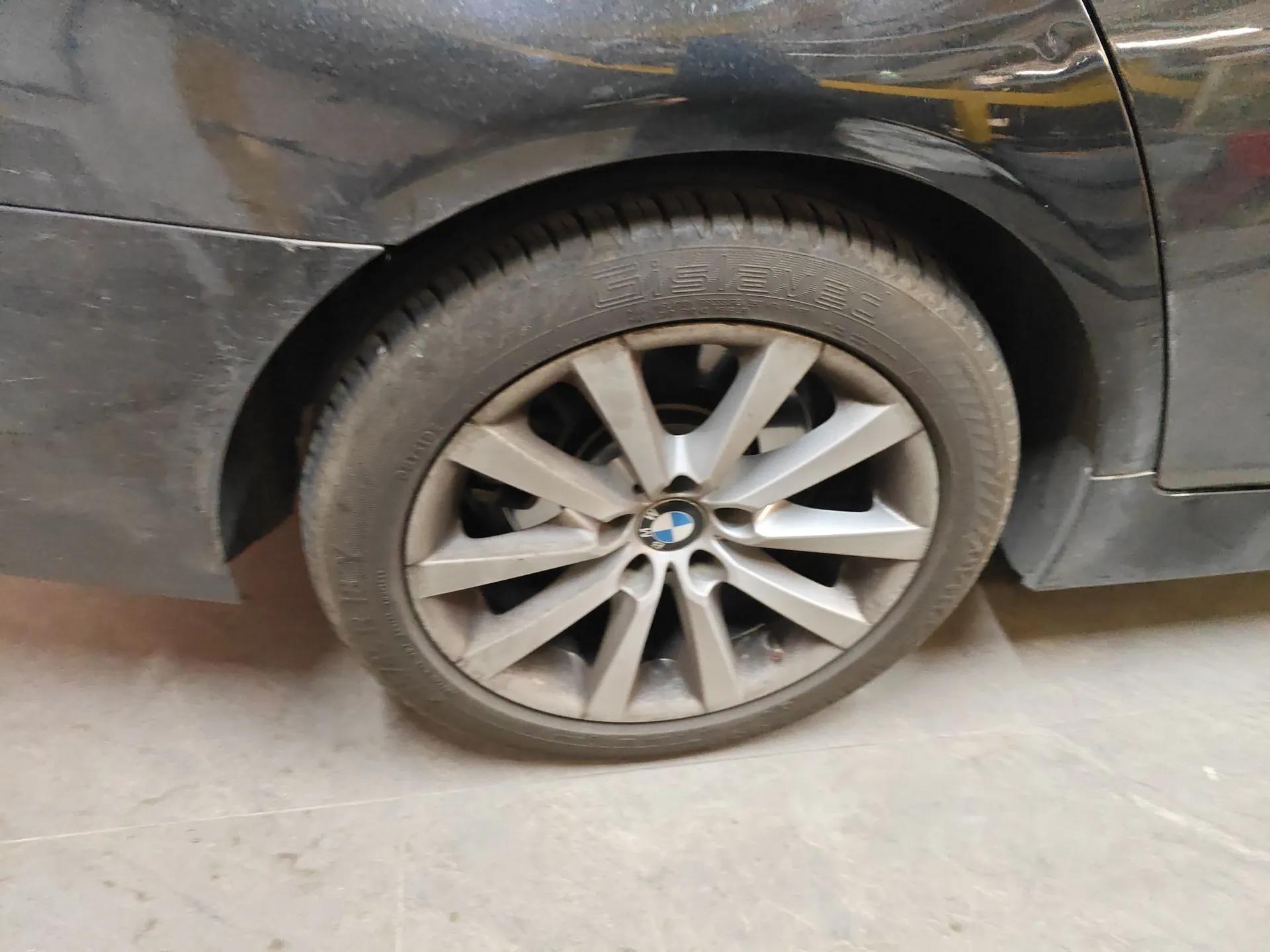 BMW 5 Series 2014 528Li Leading Model — миниатюра 10