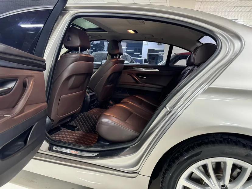 BMW 5 Series 2014 525Li Luxury Design Package — миниатюра 22