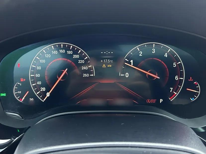 BMW 5 Series 2019 525i M Sport Package — миниатюра 12