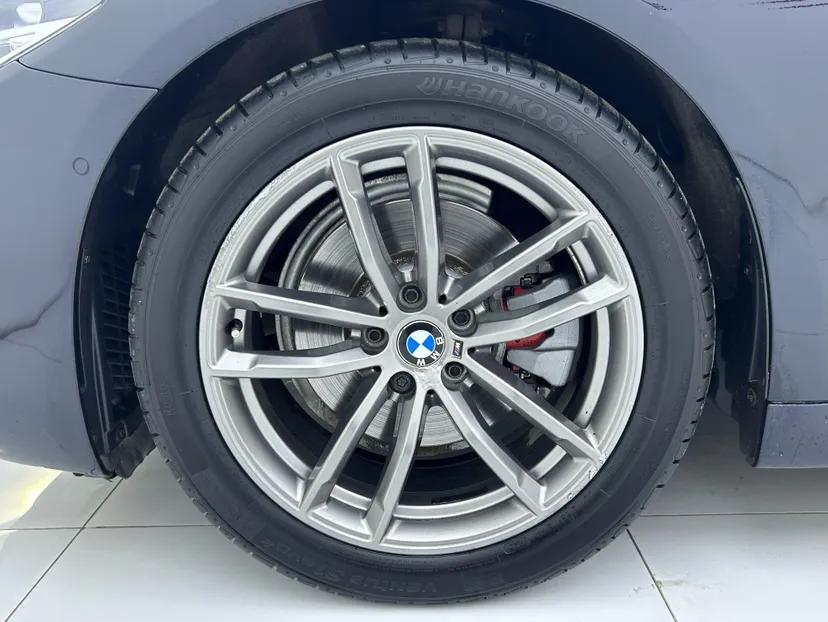 BMW 5 Series 2019 525i M Sport Package — миниатюра 9