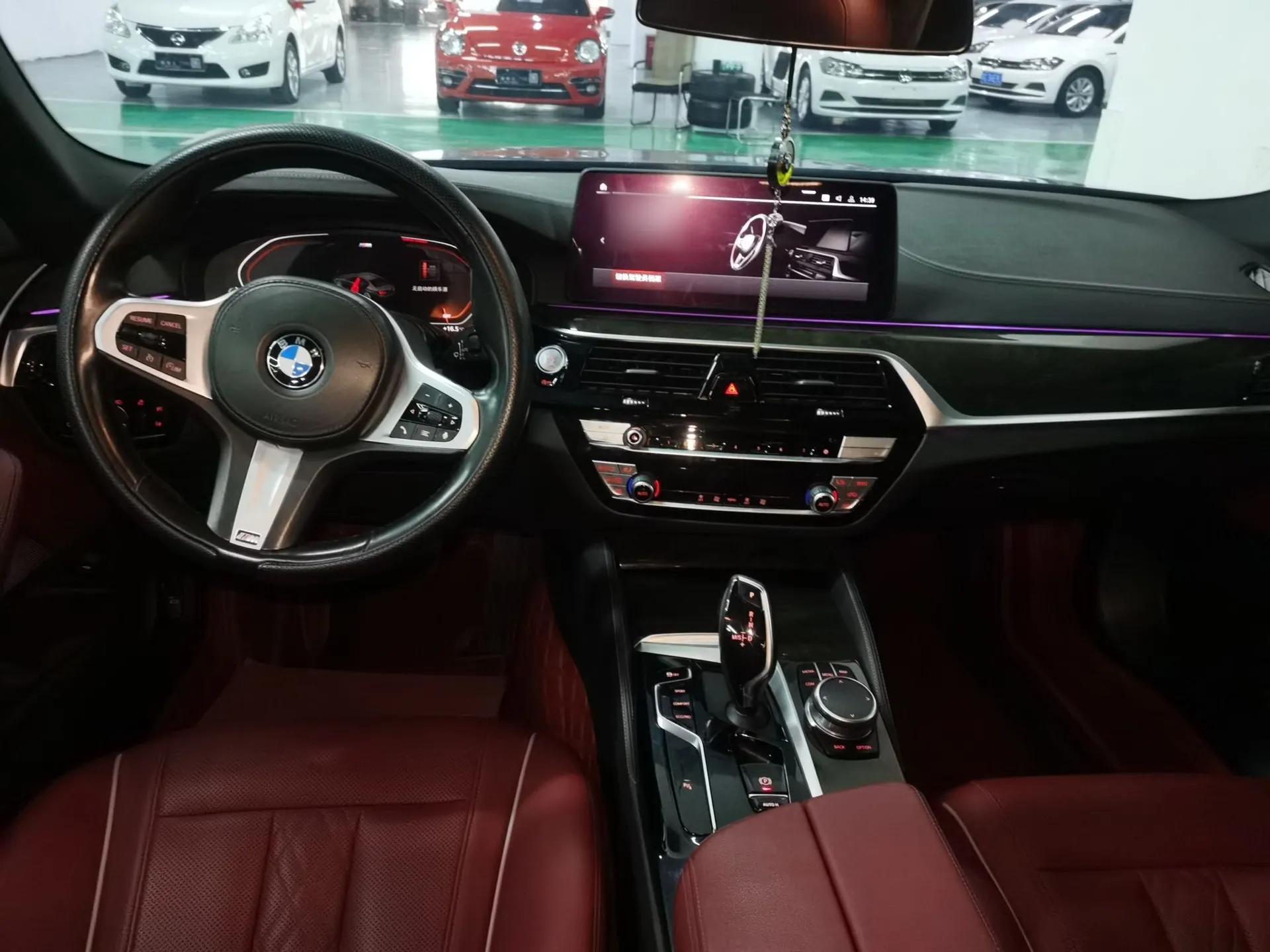 BMW 5 Series 2021 525Li M Sport Package — миниатюра 13