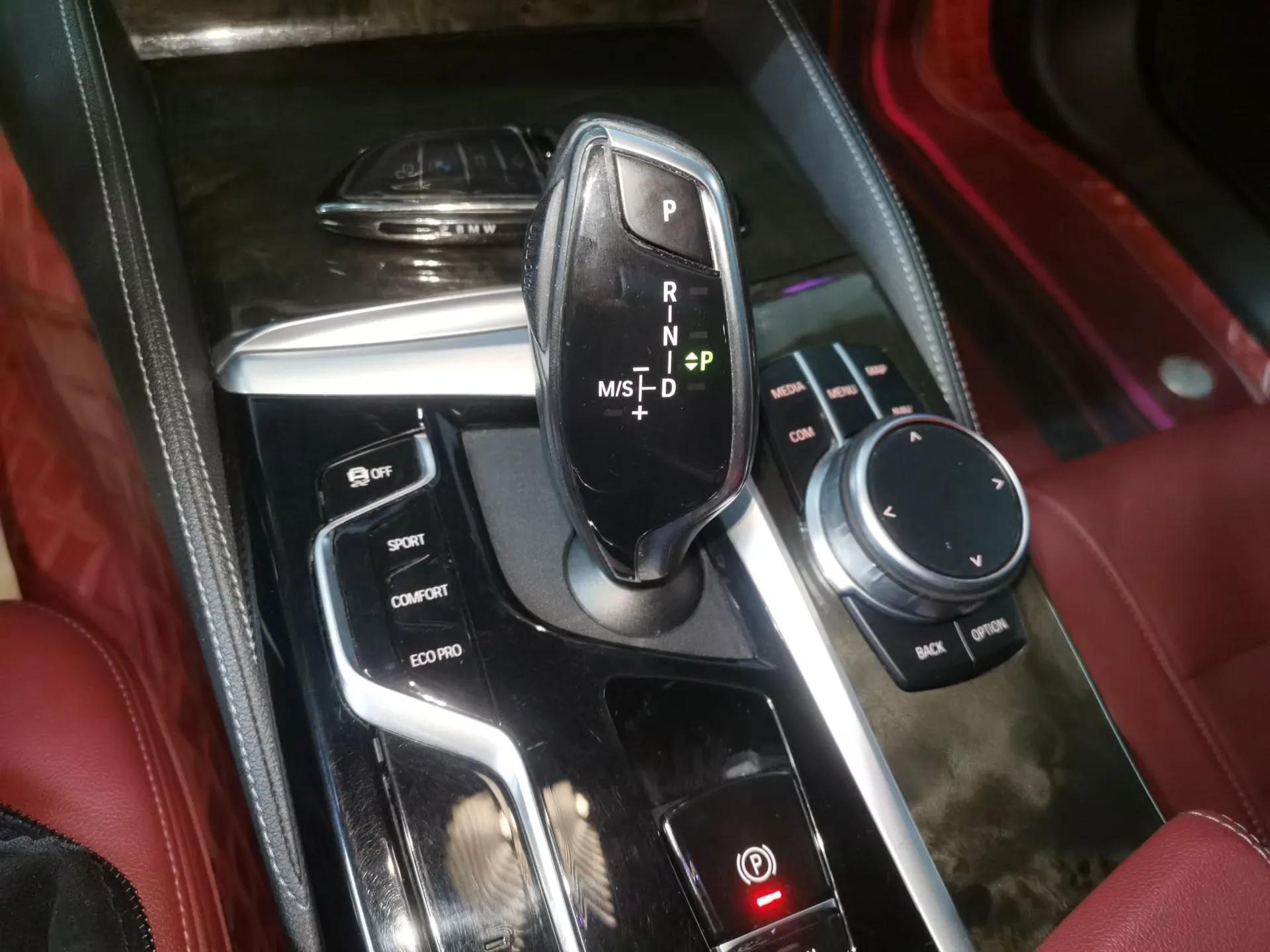 BMW 5 Series 2021 525Li M Sport Package — миниатюра 17