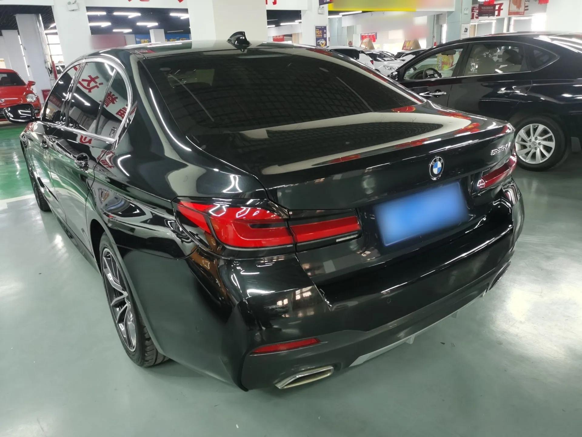 BMW 5 Series 2021 525Li M Sport Package — миниатюра 4